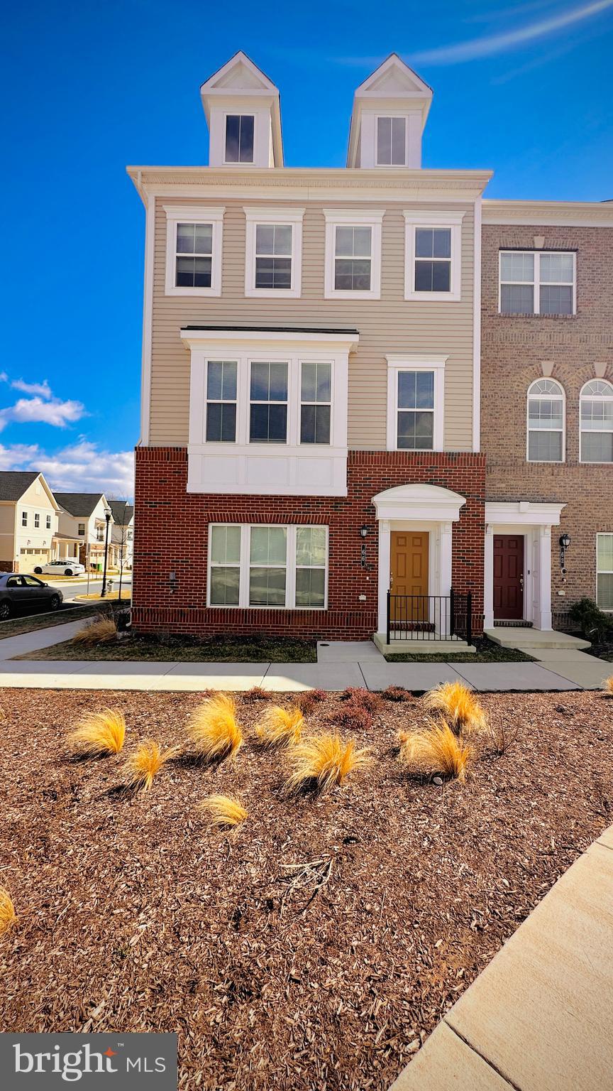 QUINCE ORCHARD - Residential Lease