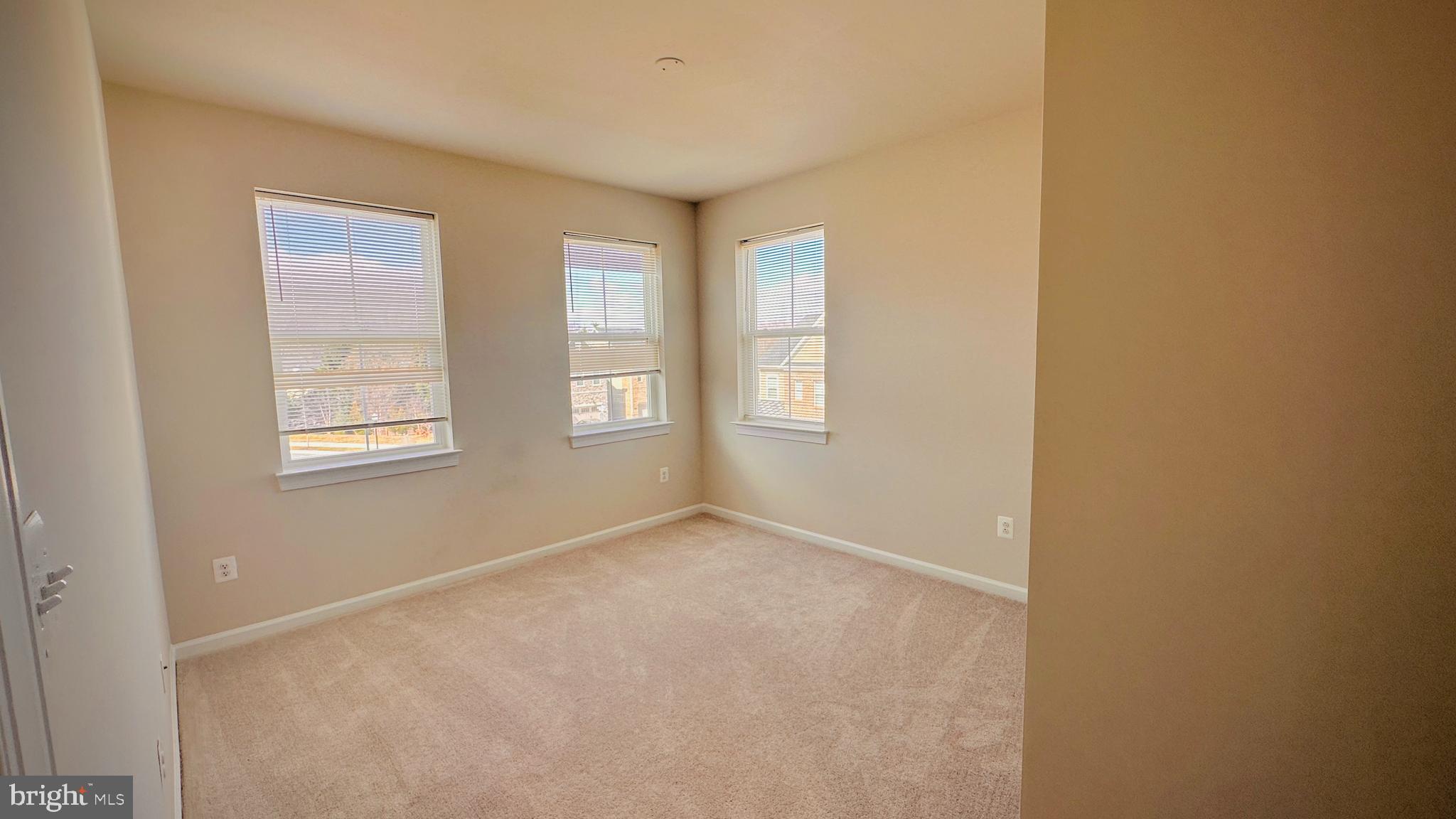 QUINCE ORCHARD - Residential Lease