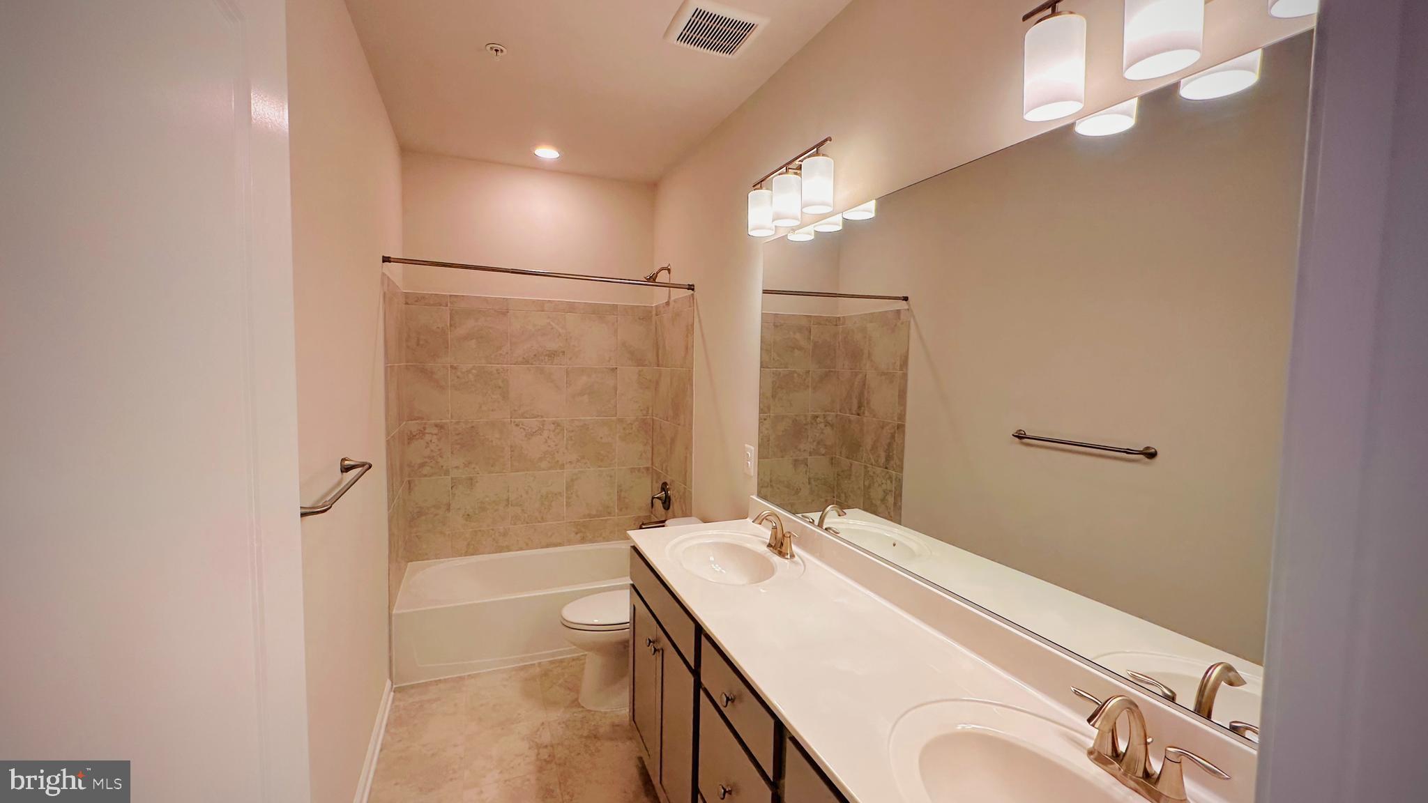 QUINCE ORCHARD - Residential Lease