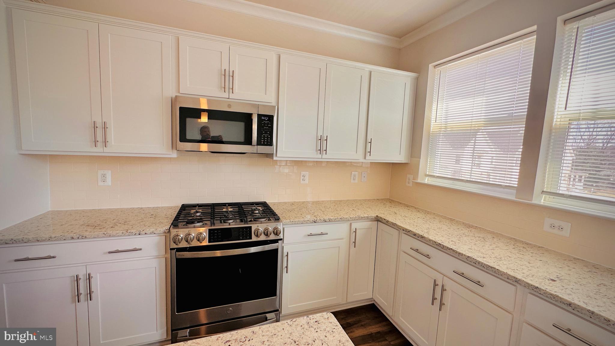 QUINCE ORCHARD - Residential Lease