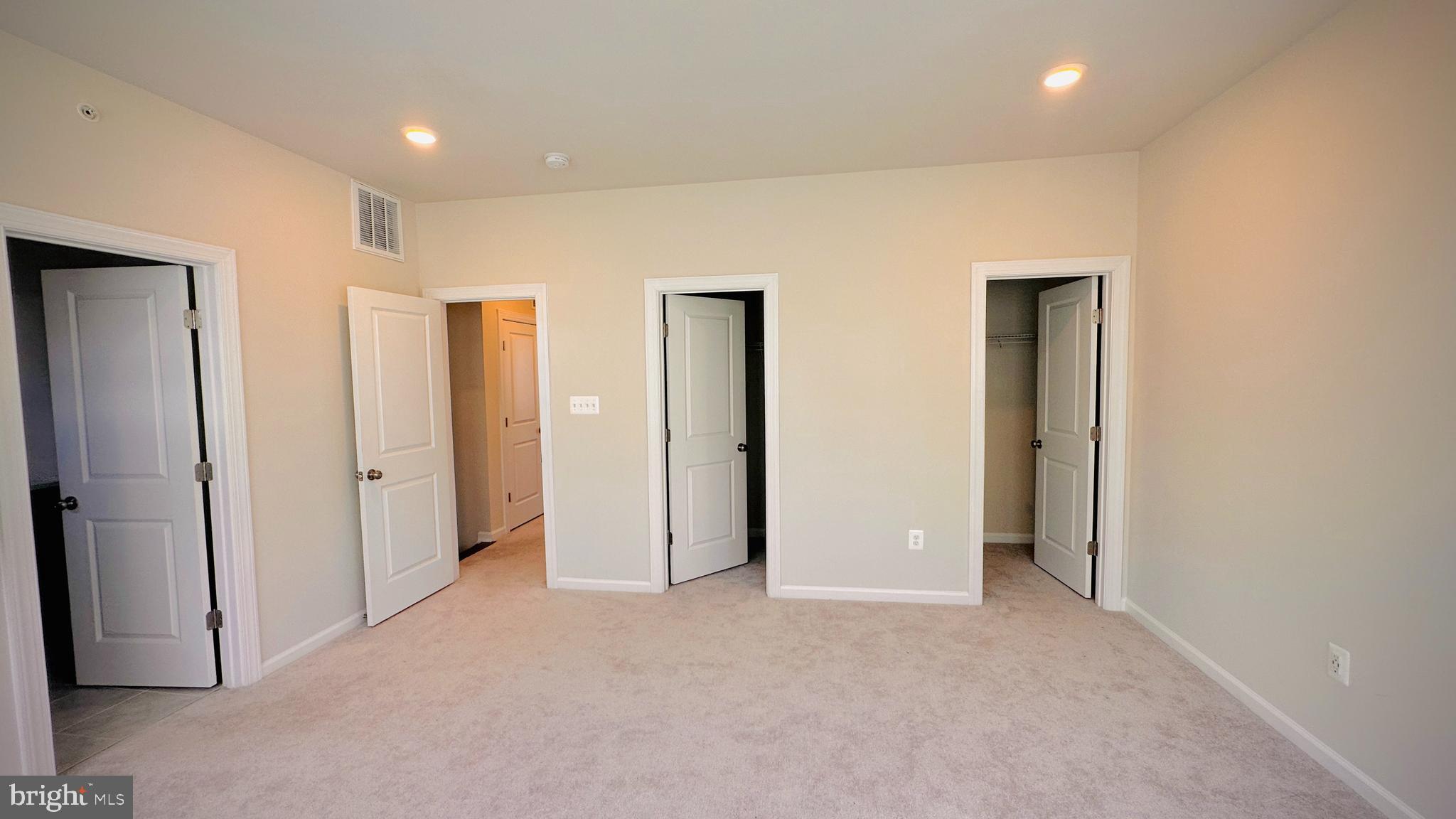 QUINCE ORCHARD - Residential Lease