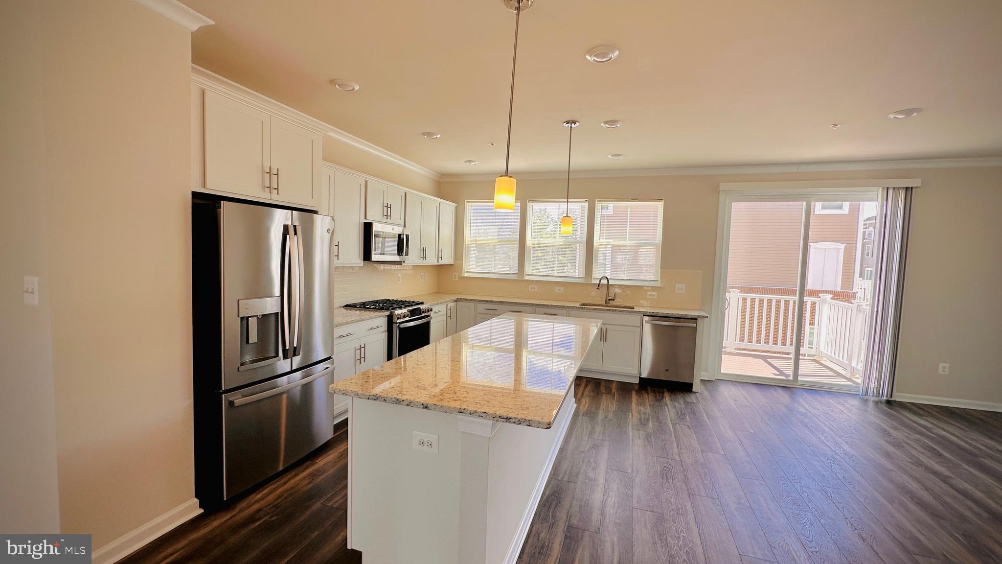 QUINCE ORCHARD - Residential Lease