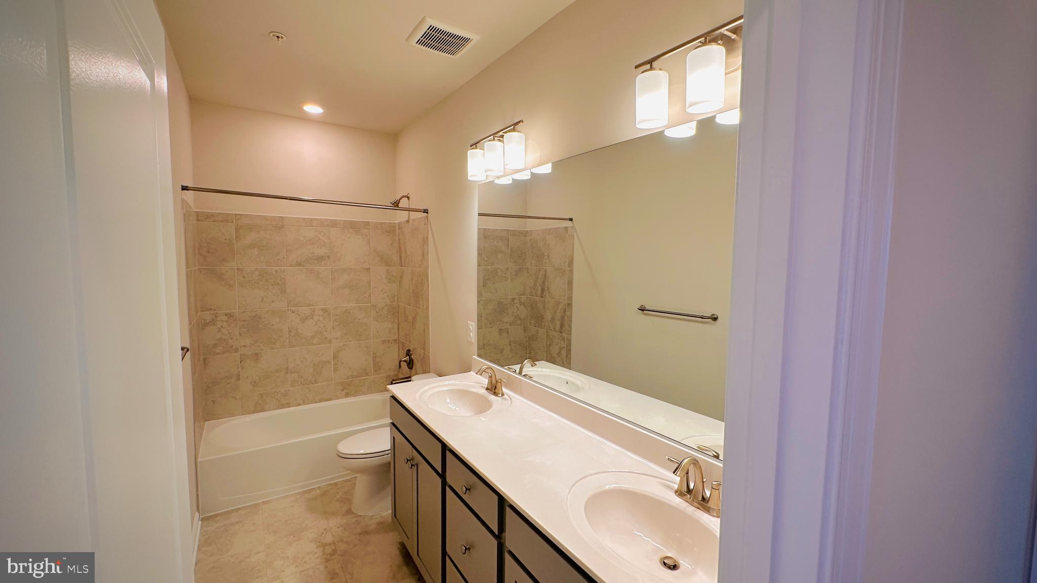 QUINCE ORCHARD - Residential Lease