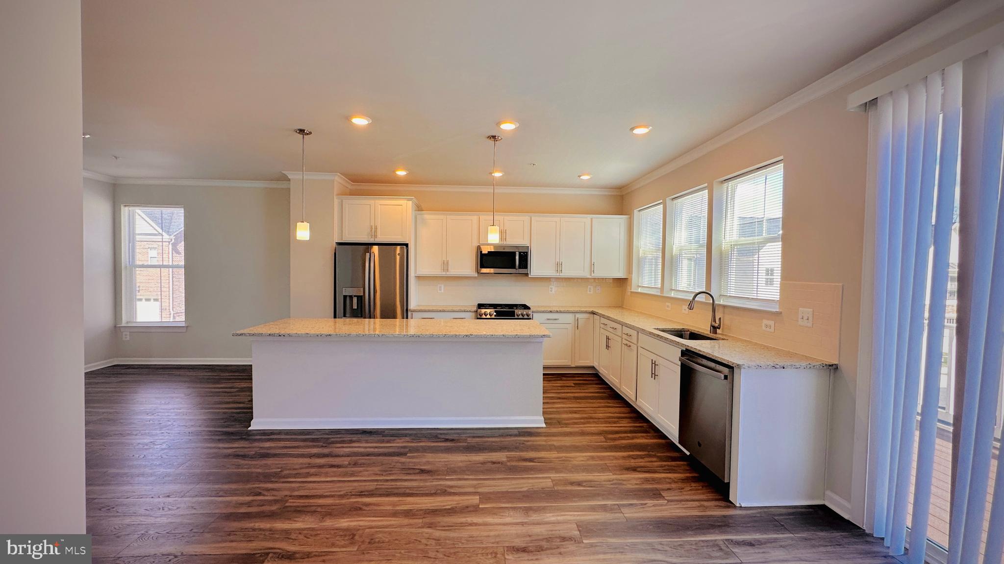 QUINCE ORCHARD - Residential Lease