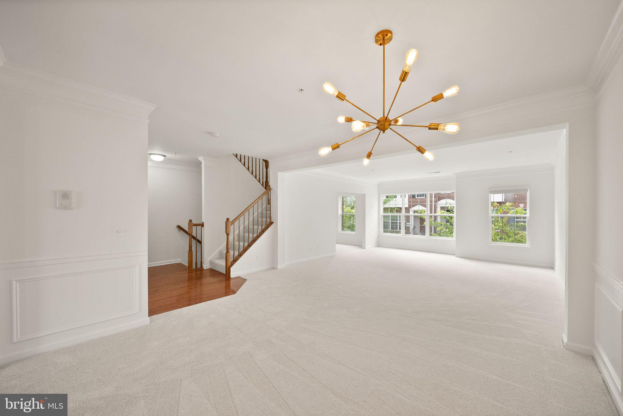 2289 KEW GARDENS DRIVE