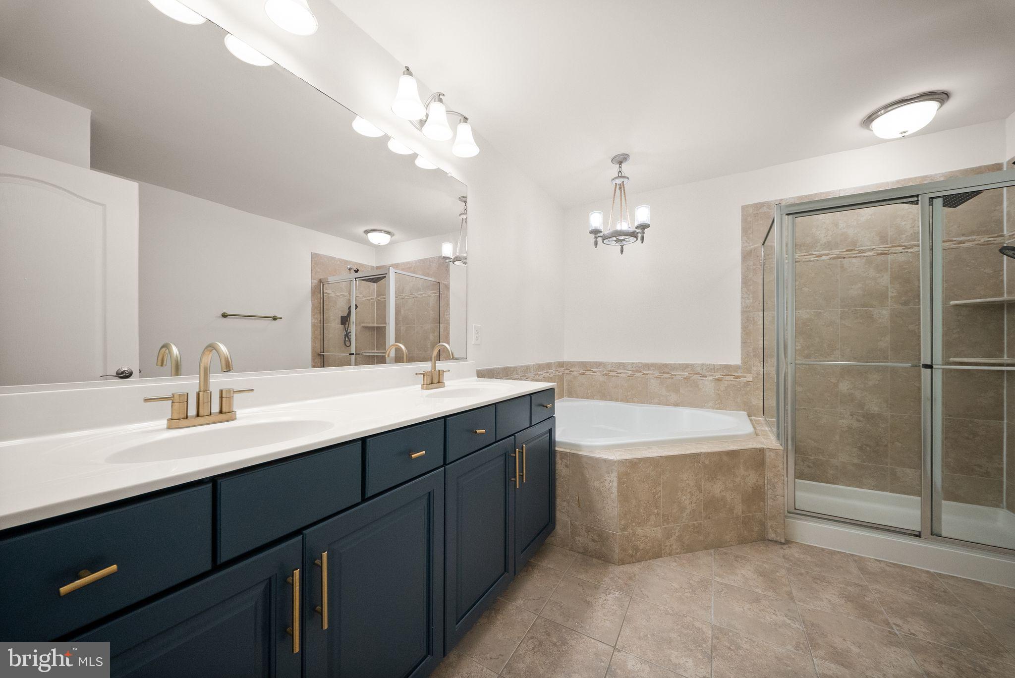 2289 KEW GARDENS DRIVE