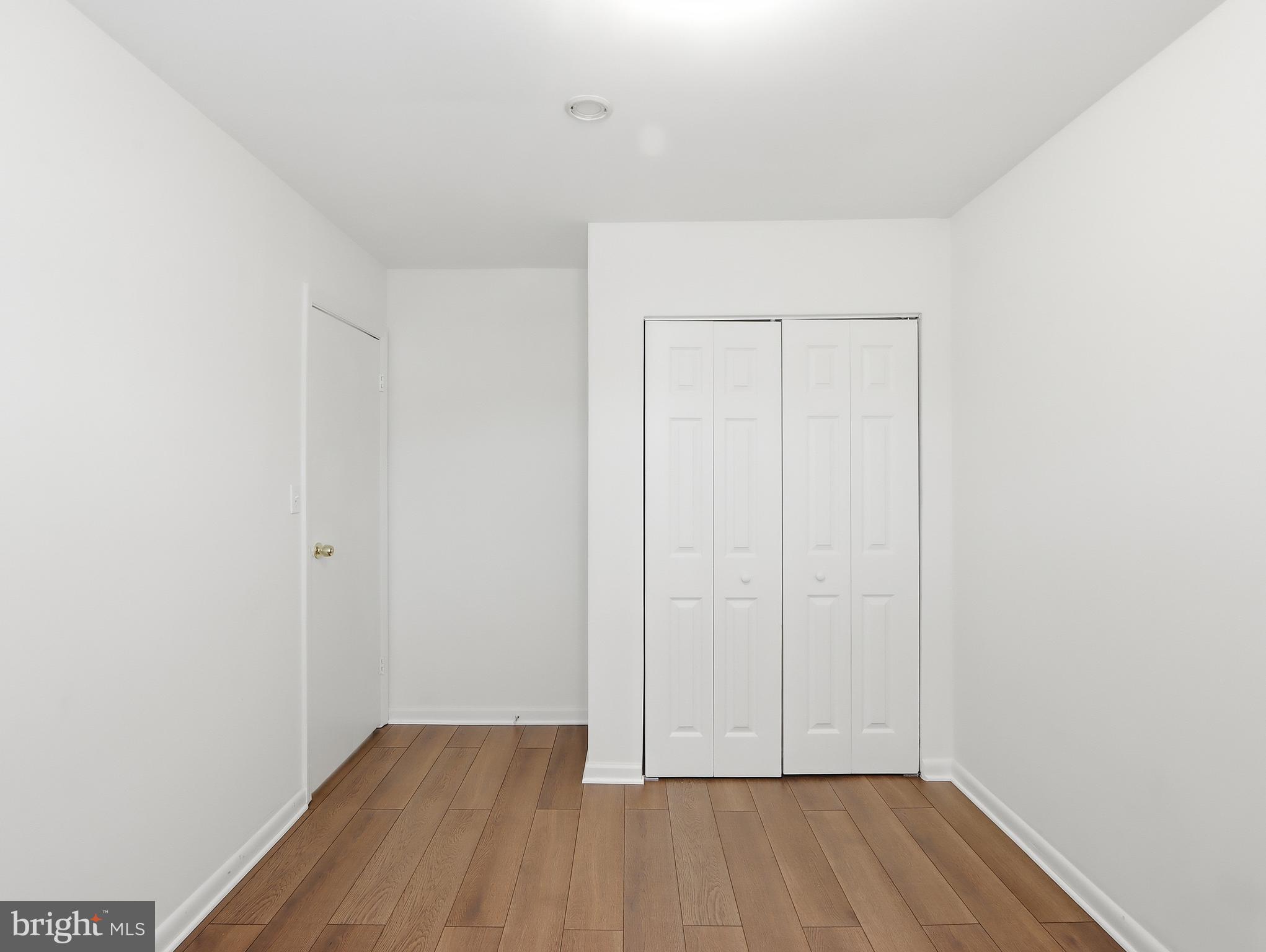 HARFORD SQUARE - Residential