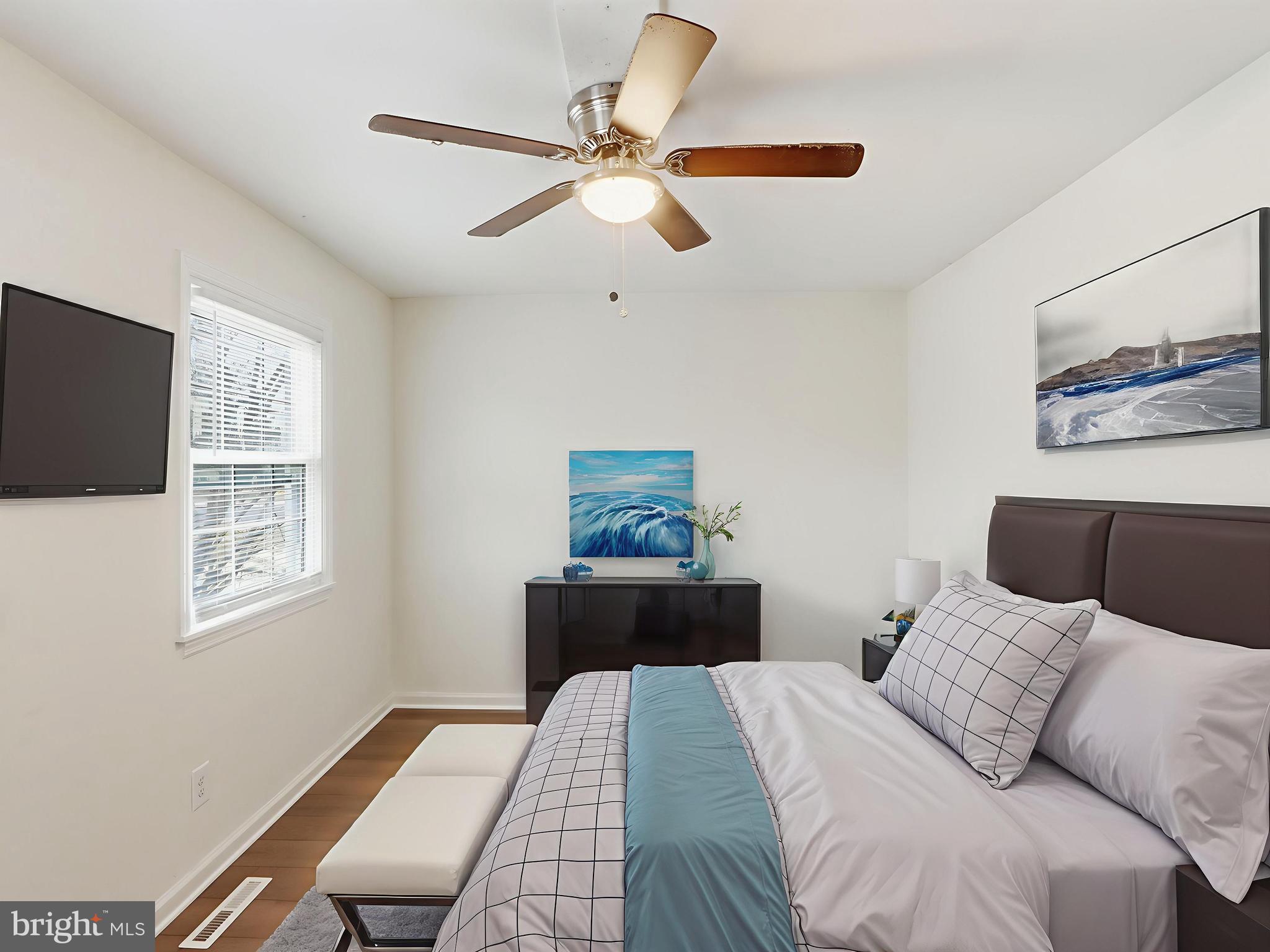 HARFORD SQUARE - Residential