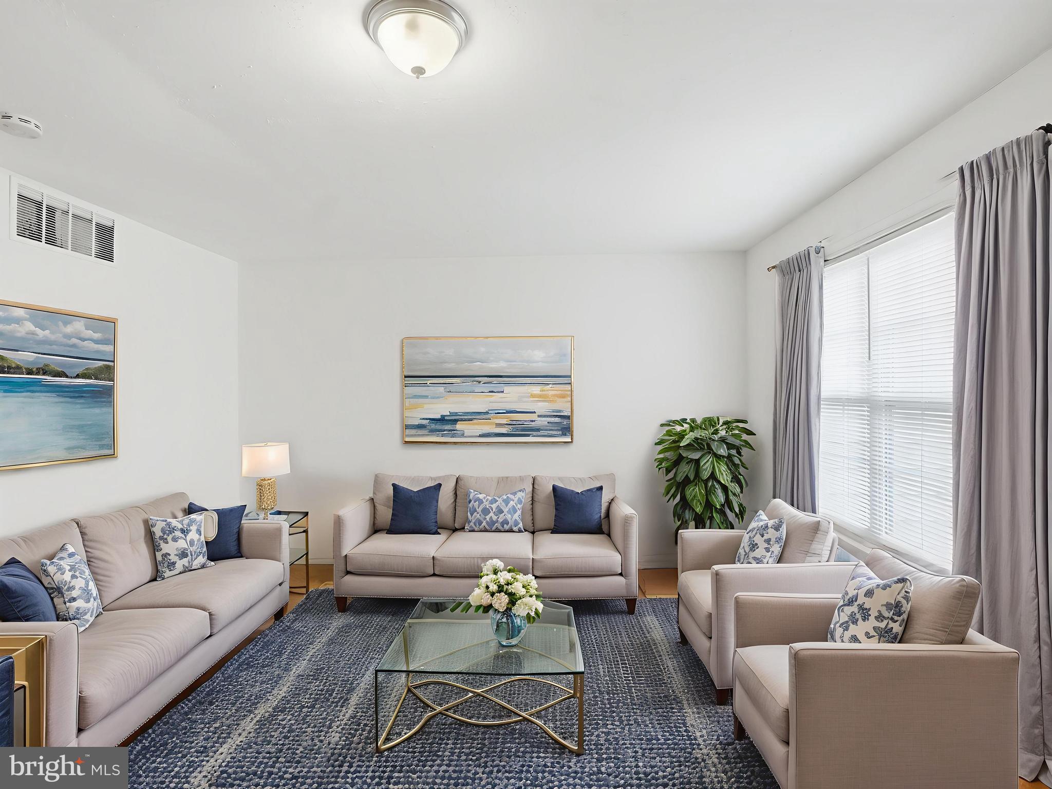 HARFORD SQUARE - Residential