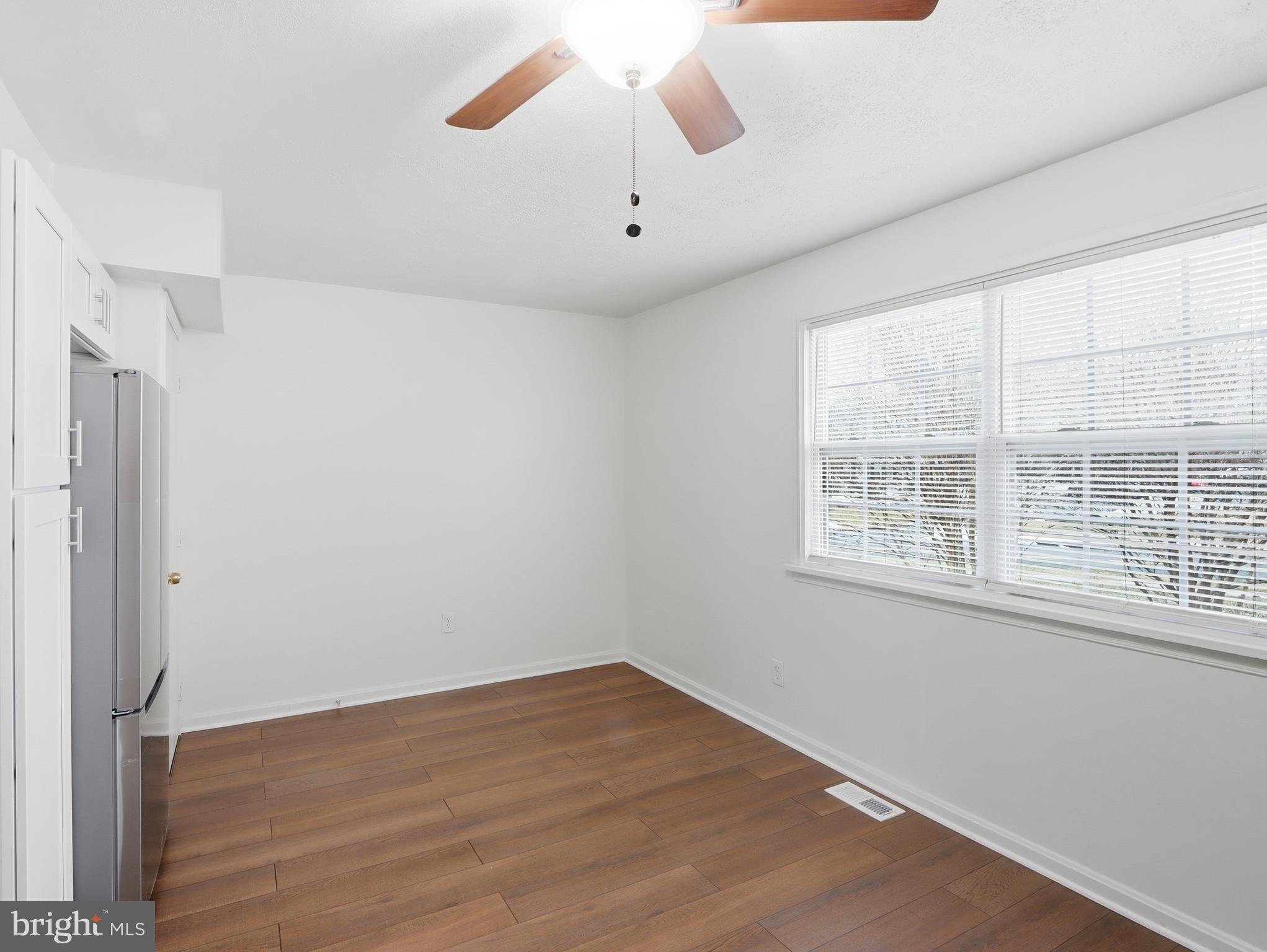 HARFORD SQUARE - Residential