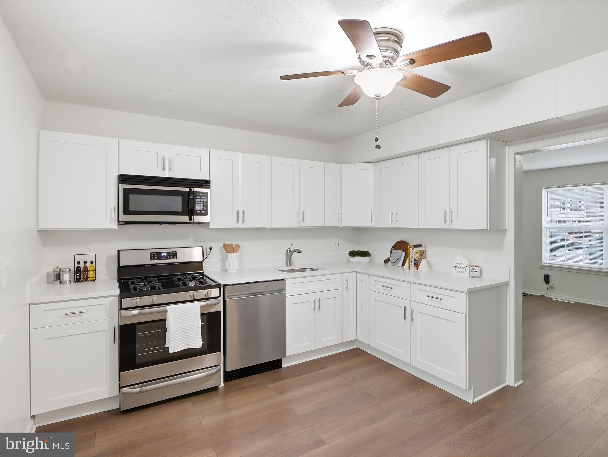 HARFORD SQUARE - Residential