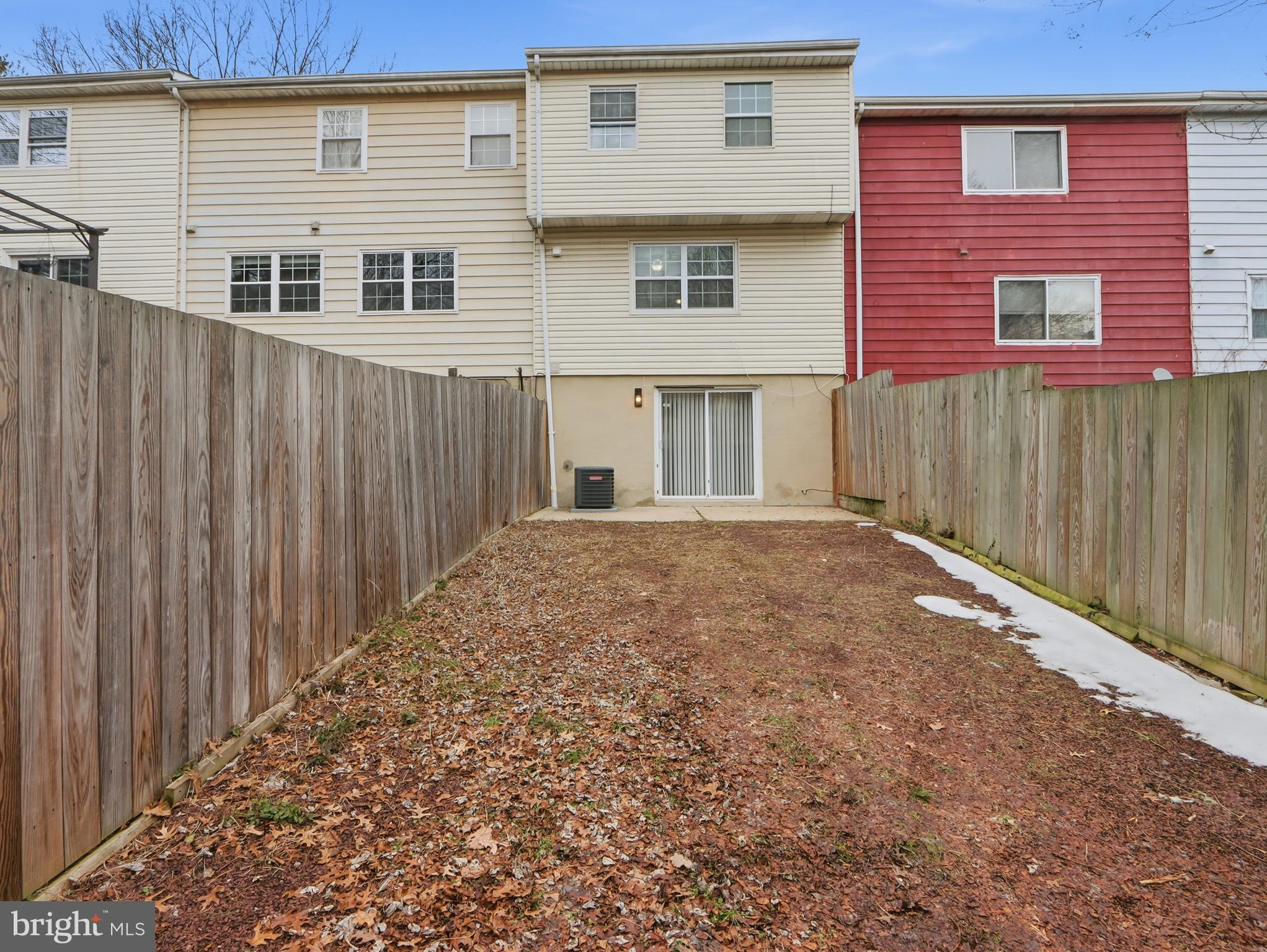 HARFORD SQUARE - Residential