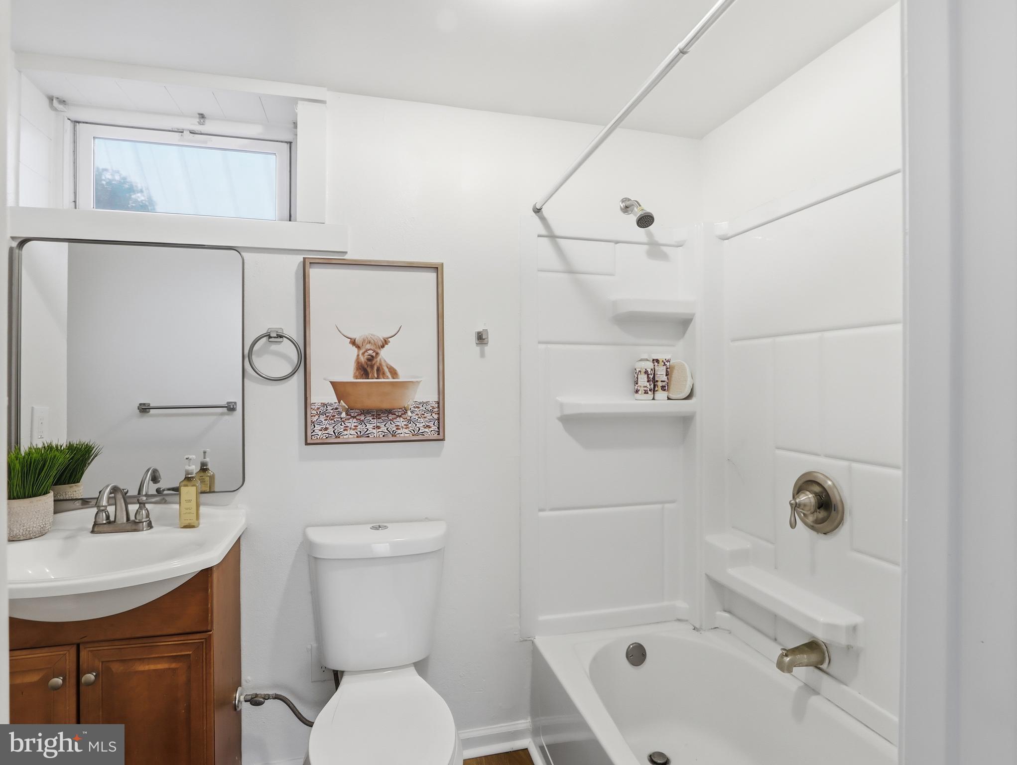 HARFORD SQUARE - Residential