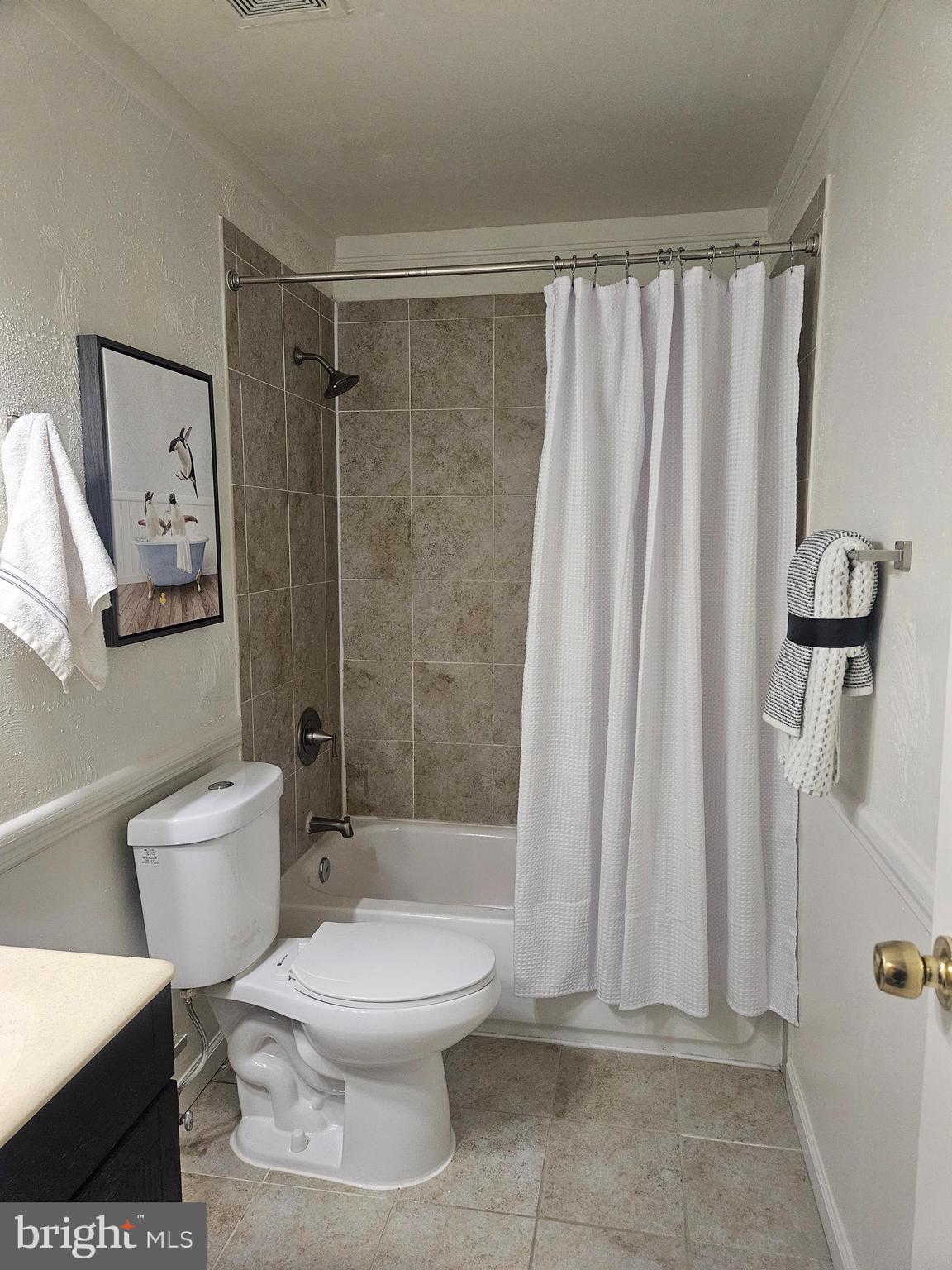 HARFORD SQUARE - Residential