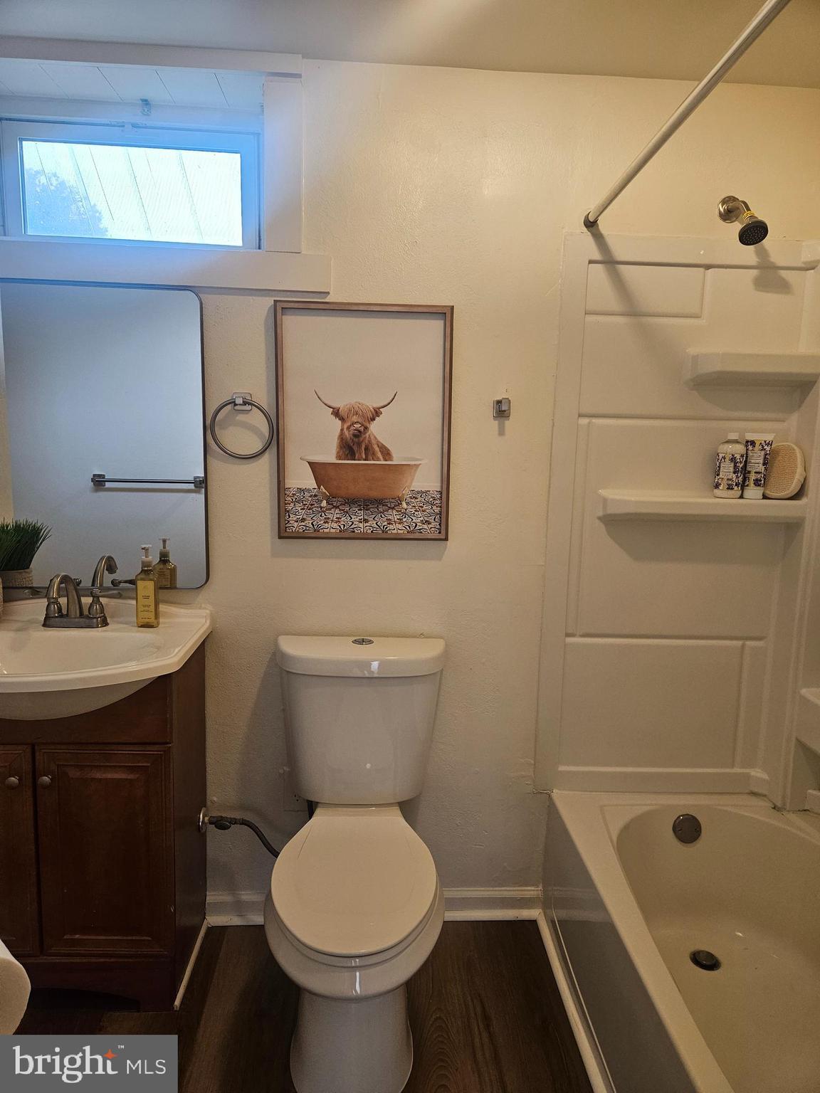 HARFORD SQUARE - Residential