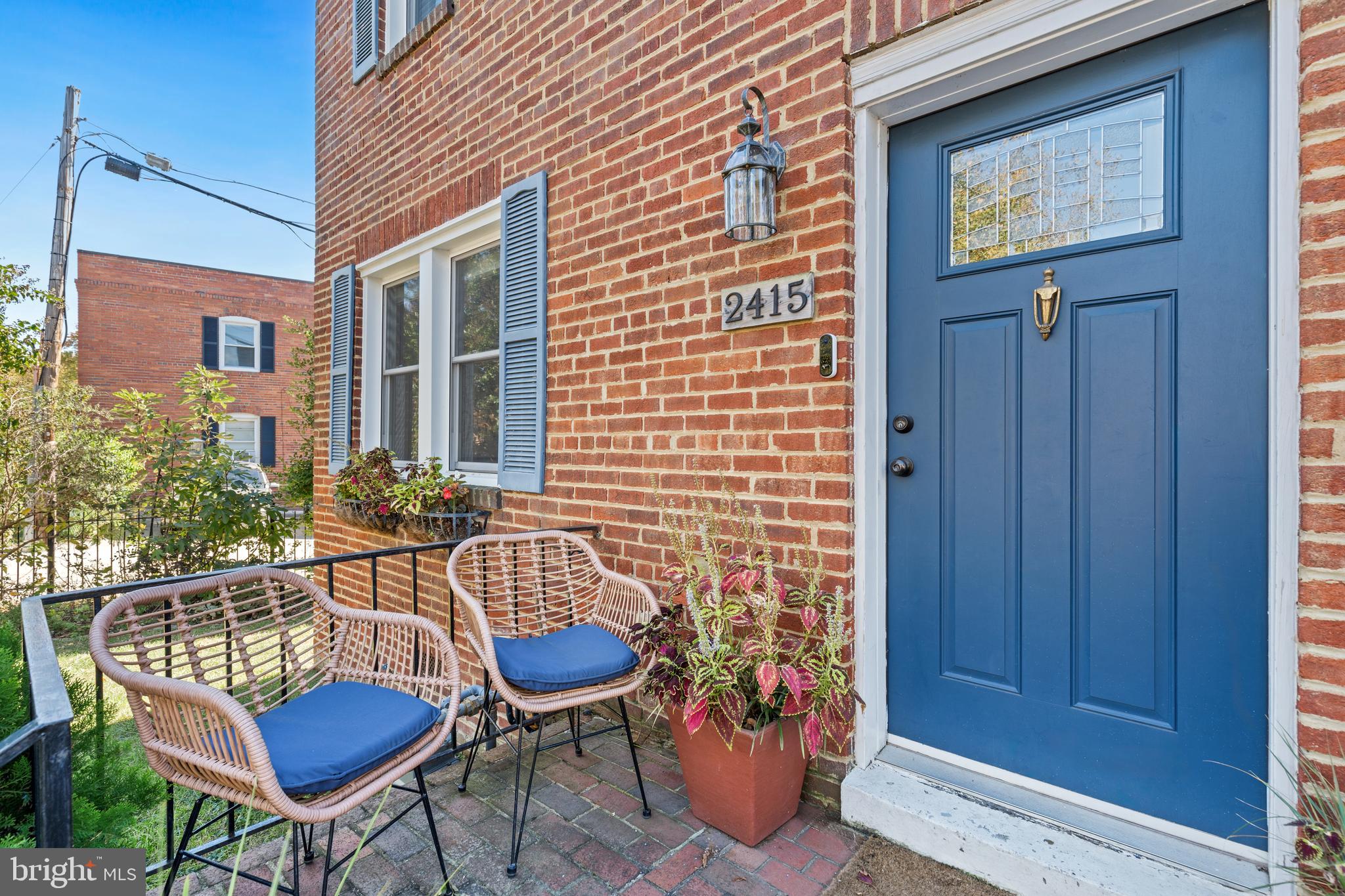 2415 E STREET NE