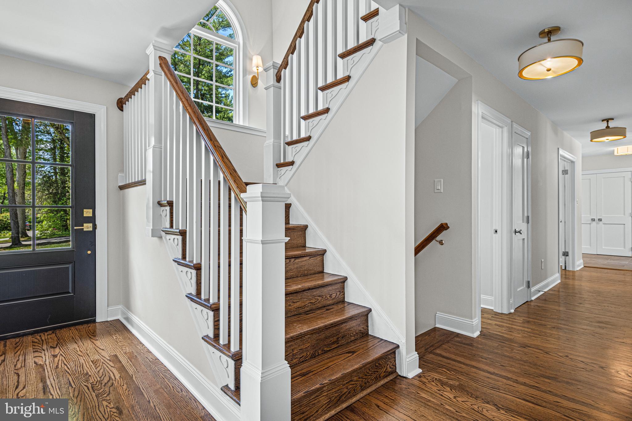 ROLLING MEADOW EST - Residential