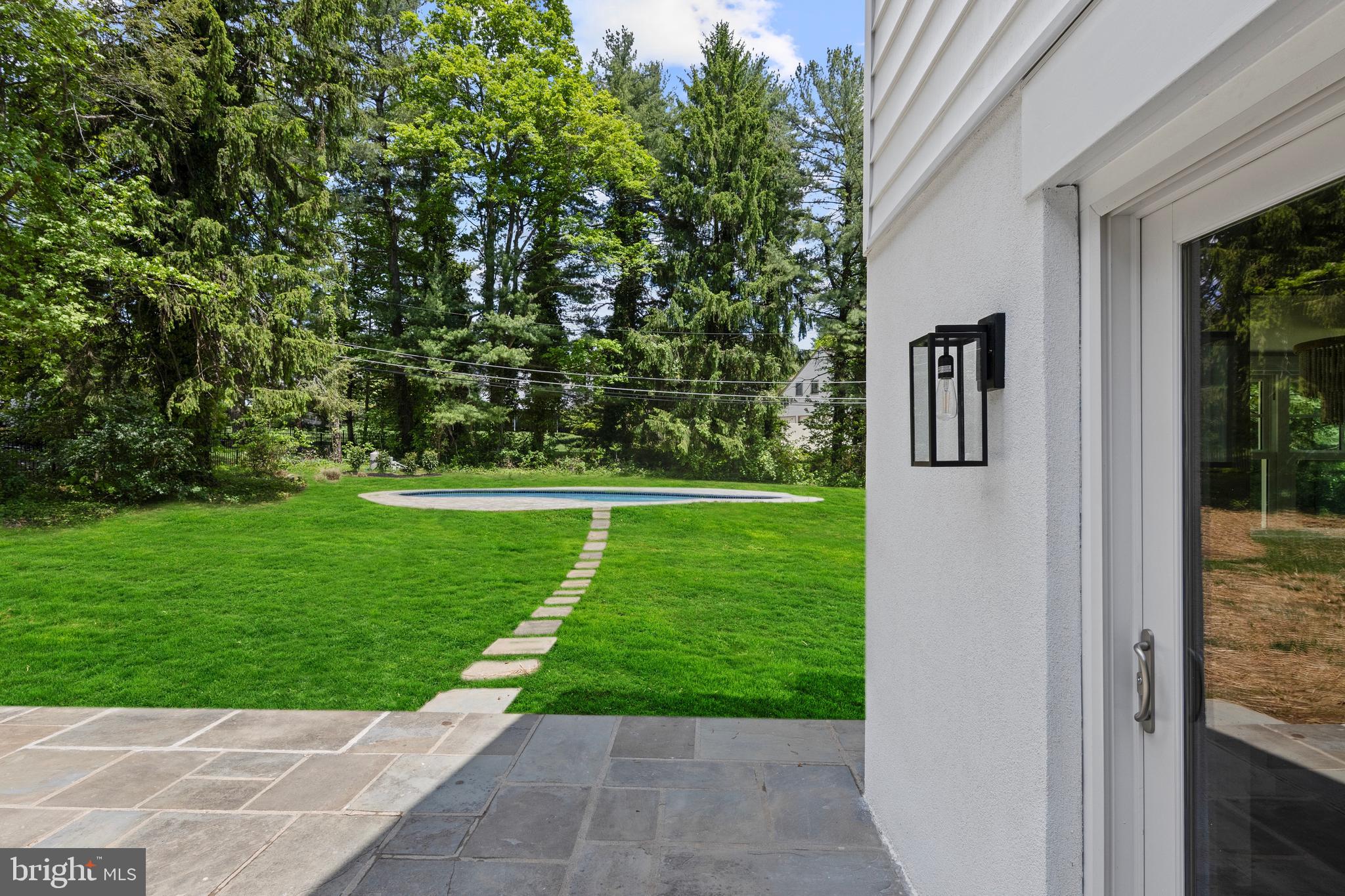 ROLLING MEADOW EST - Residential