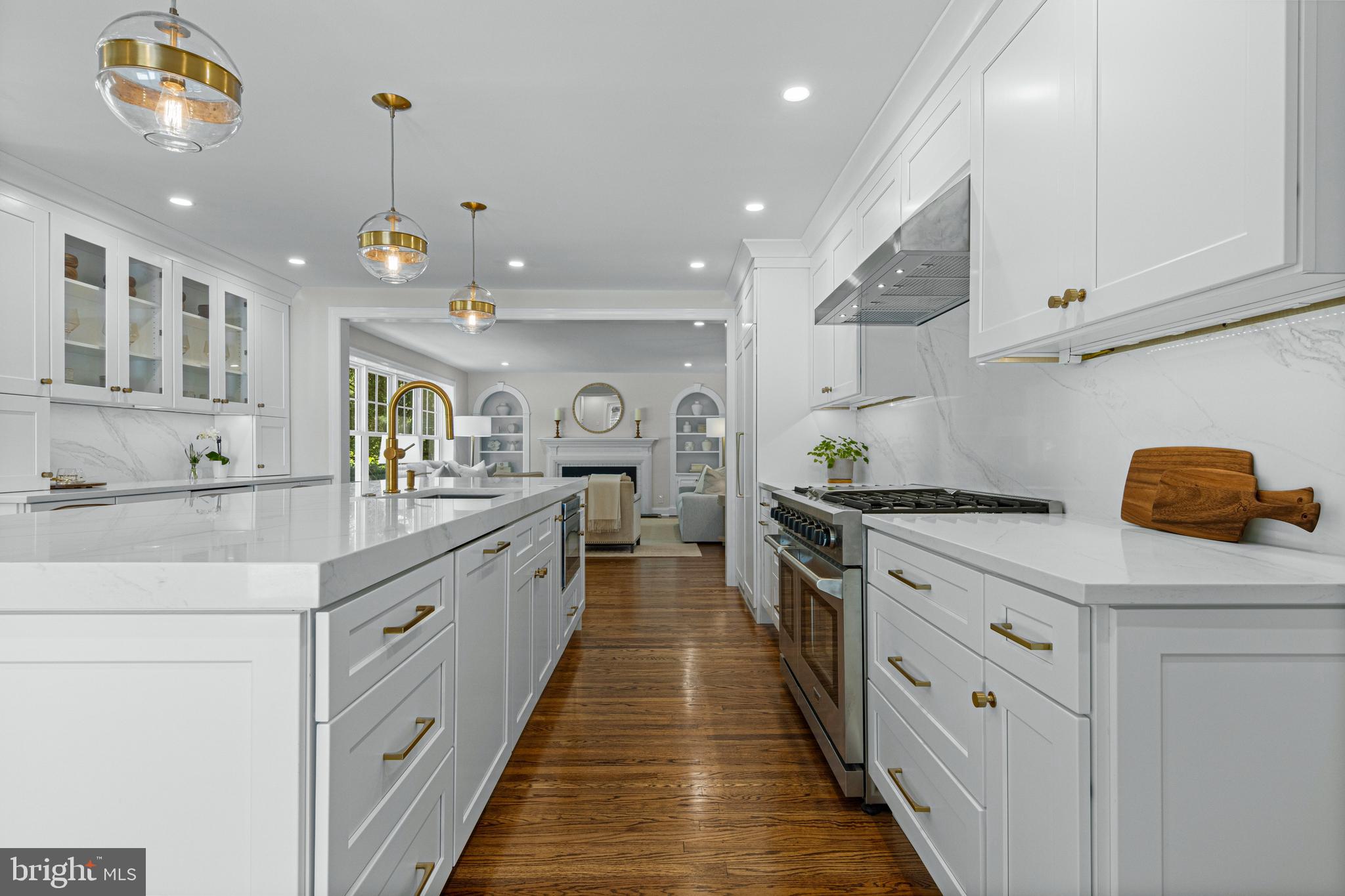 ROLLING MEADOW EST - Residential