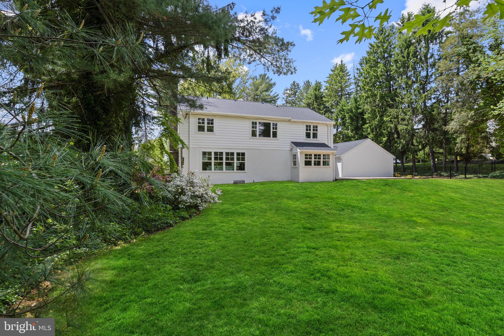 ROLLING MEADOW EST - Residential