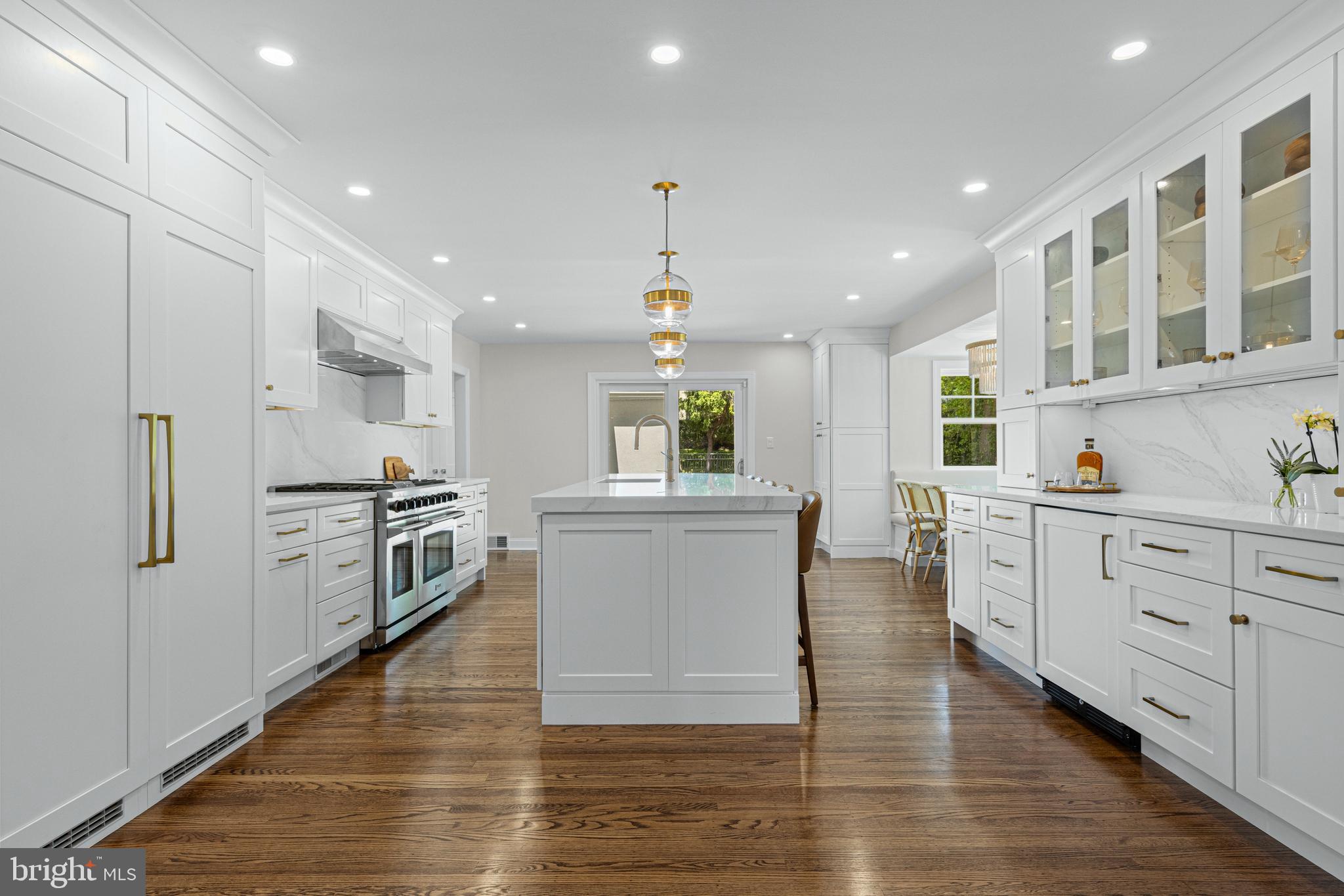 ROLLING MEADOW EST - Residential