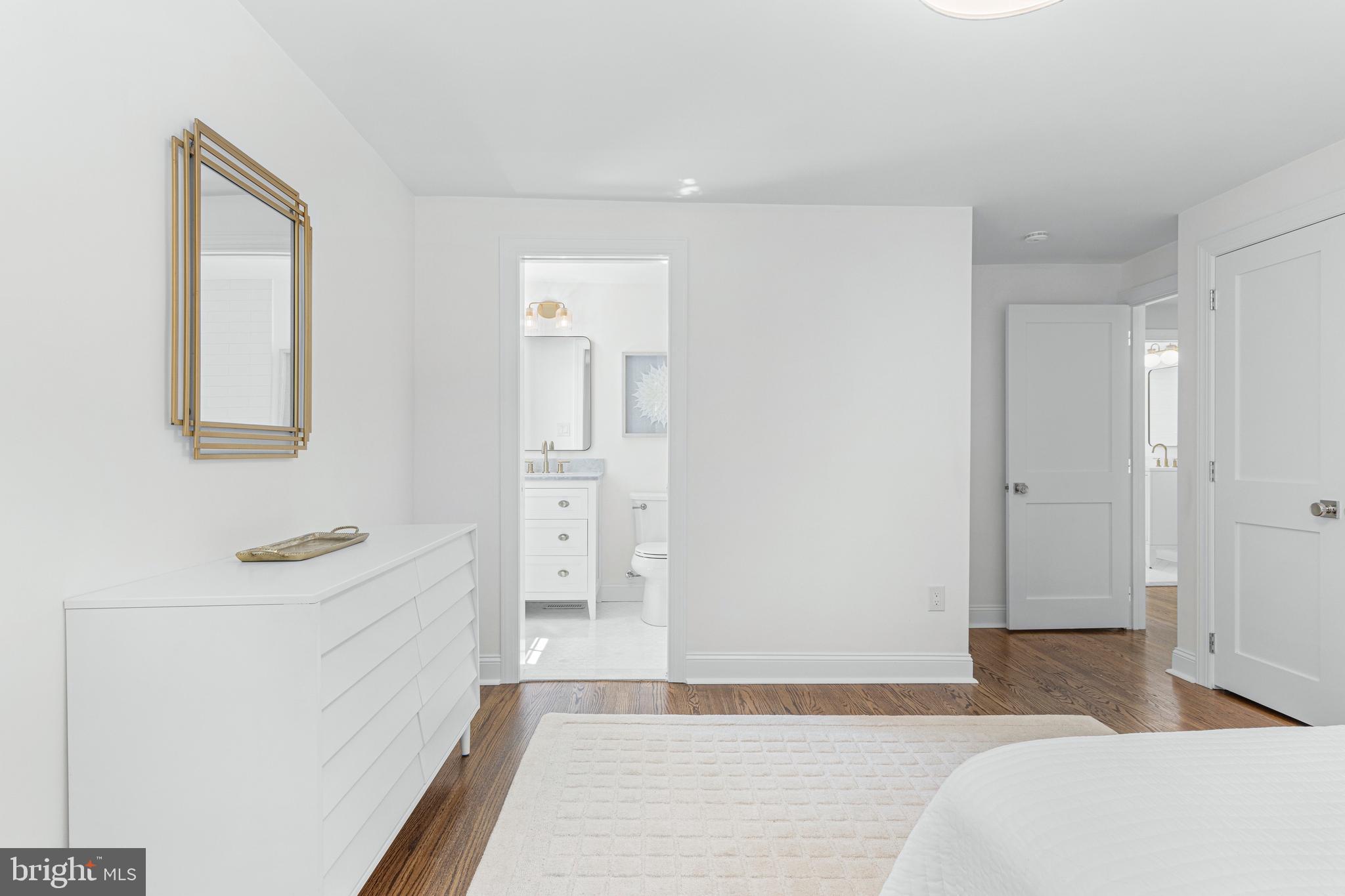 ROLLING MEADOW EST - Residential