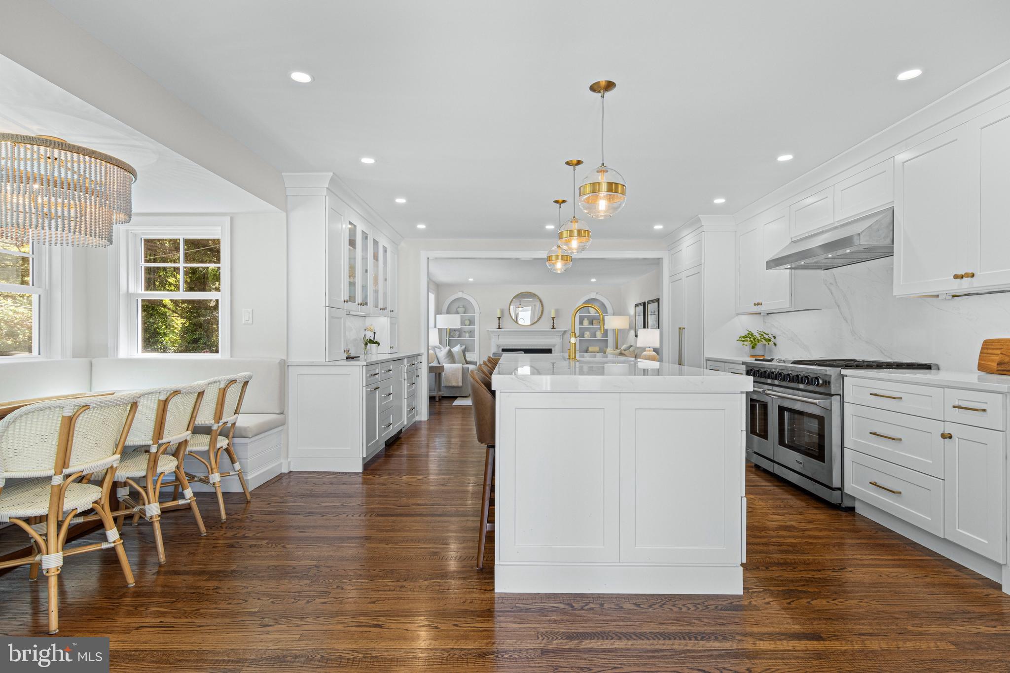 ROLLING MEADOW EST - Residential