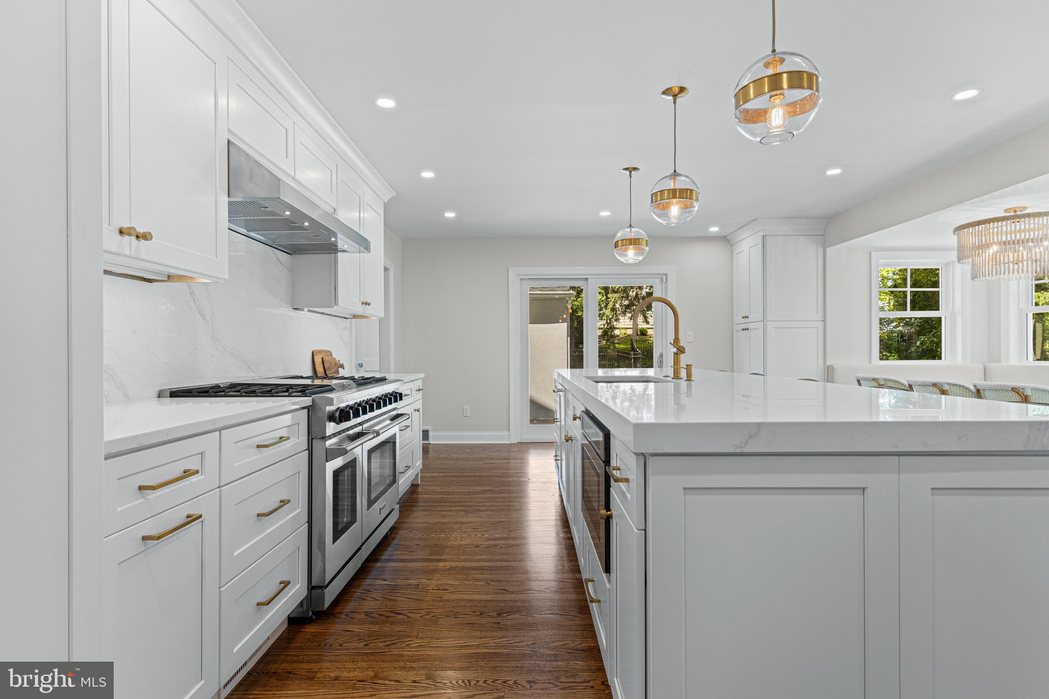 ROLLING MEADOW EST - Residential