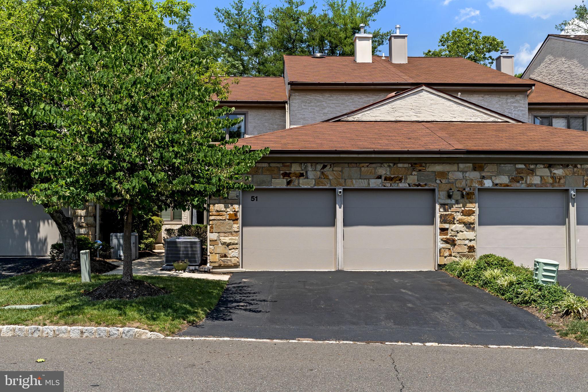 51 WOODMONT
