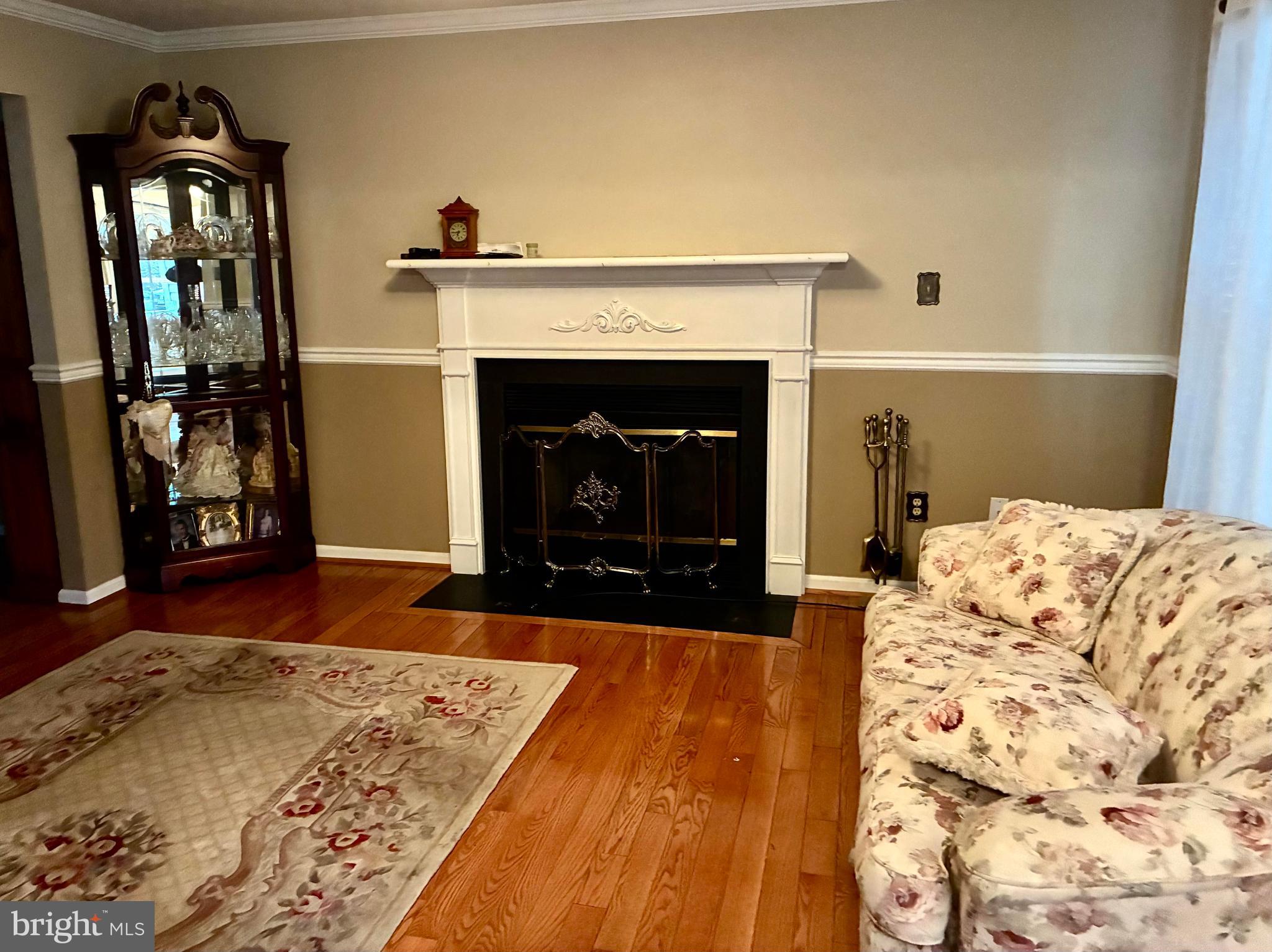 5914 MANOR HOUSE LANE