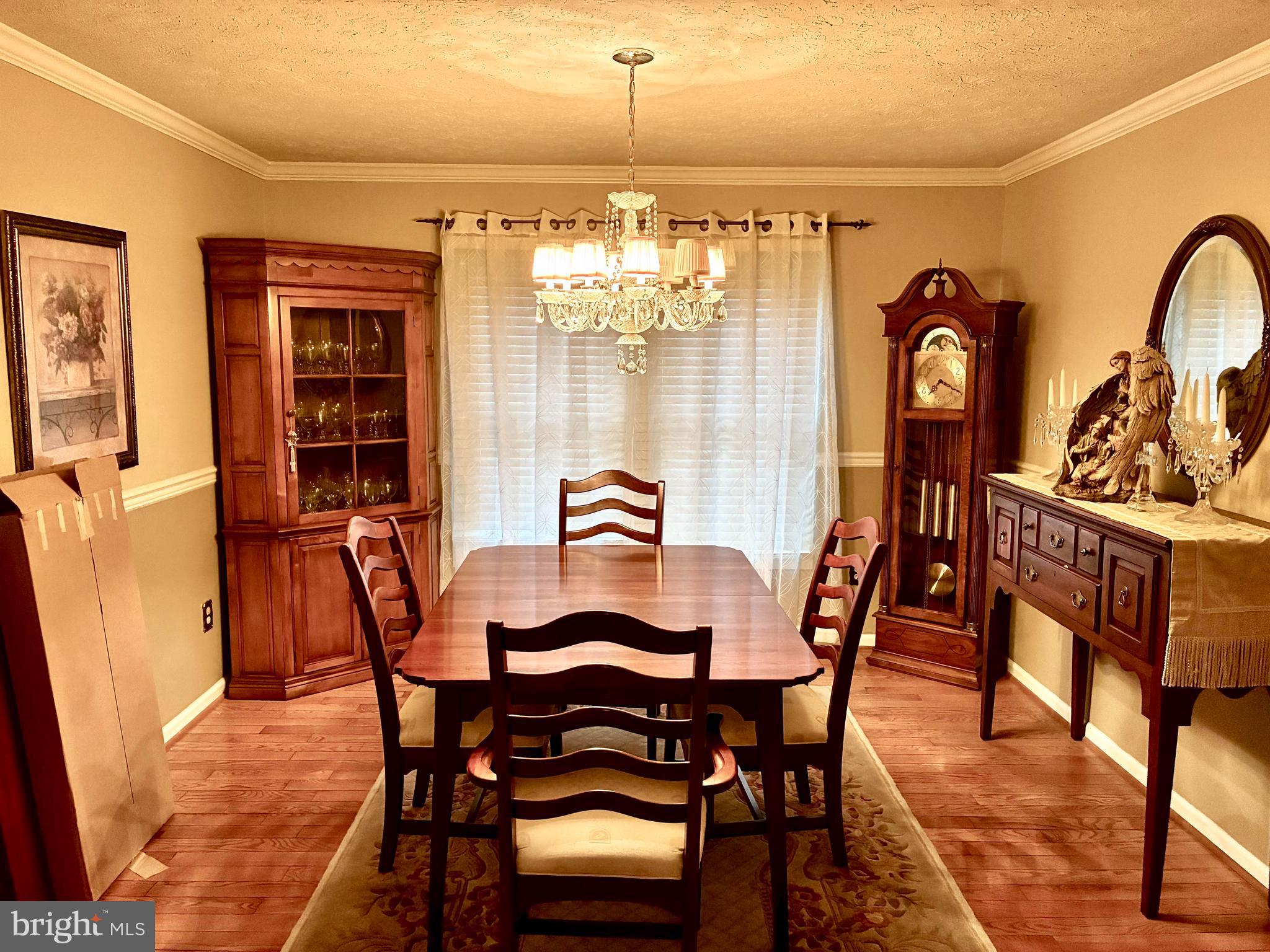 5914 MANOR HOUSE LANE