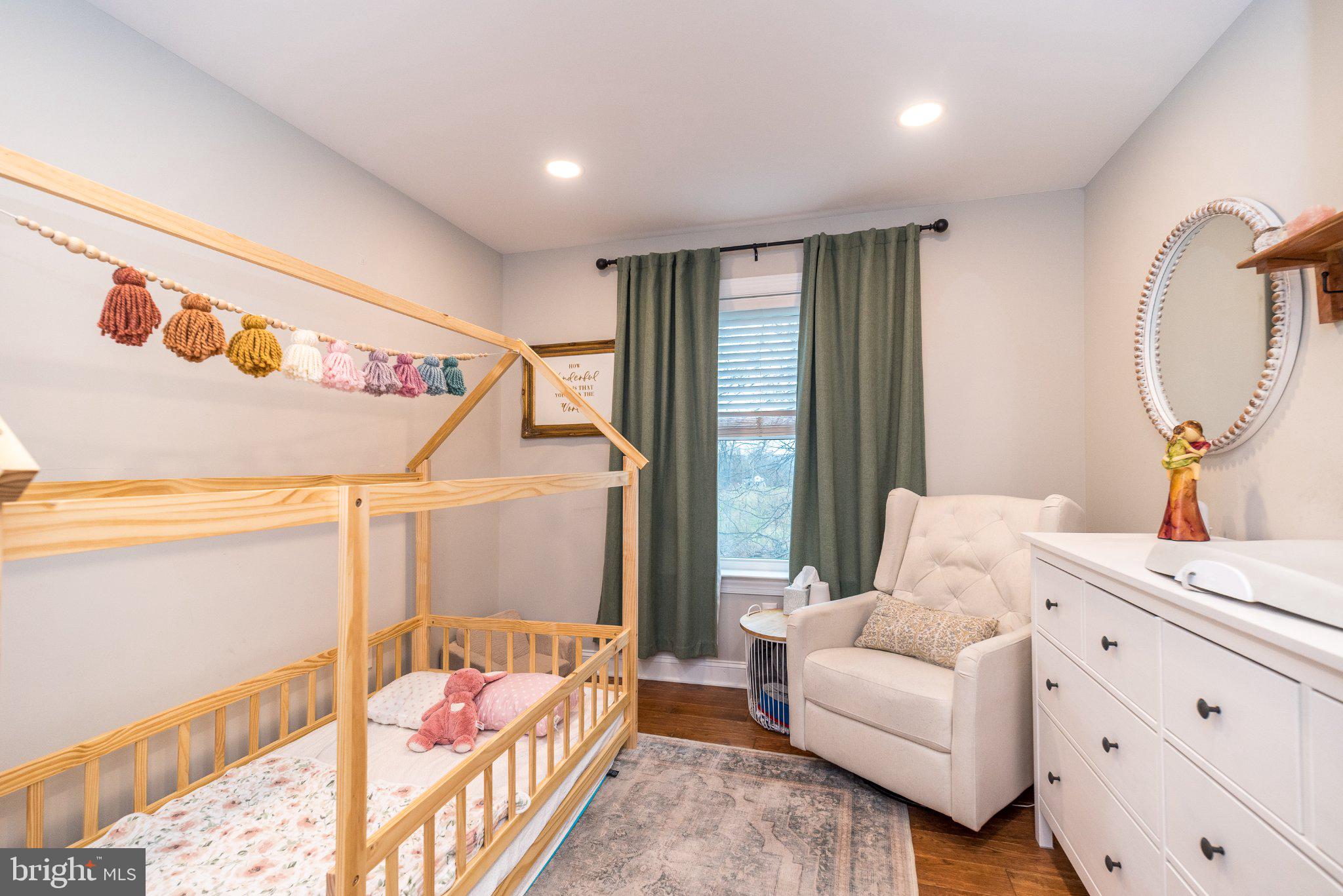 HIGH MEADOW - Residential