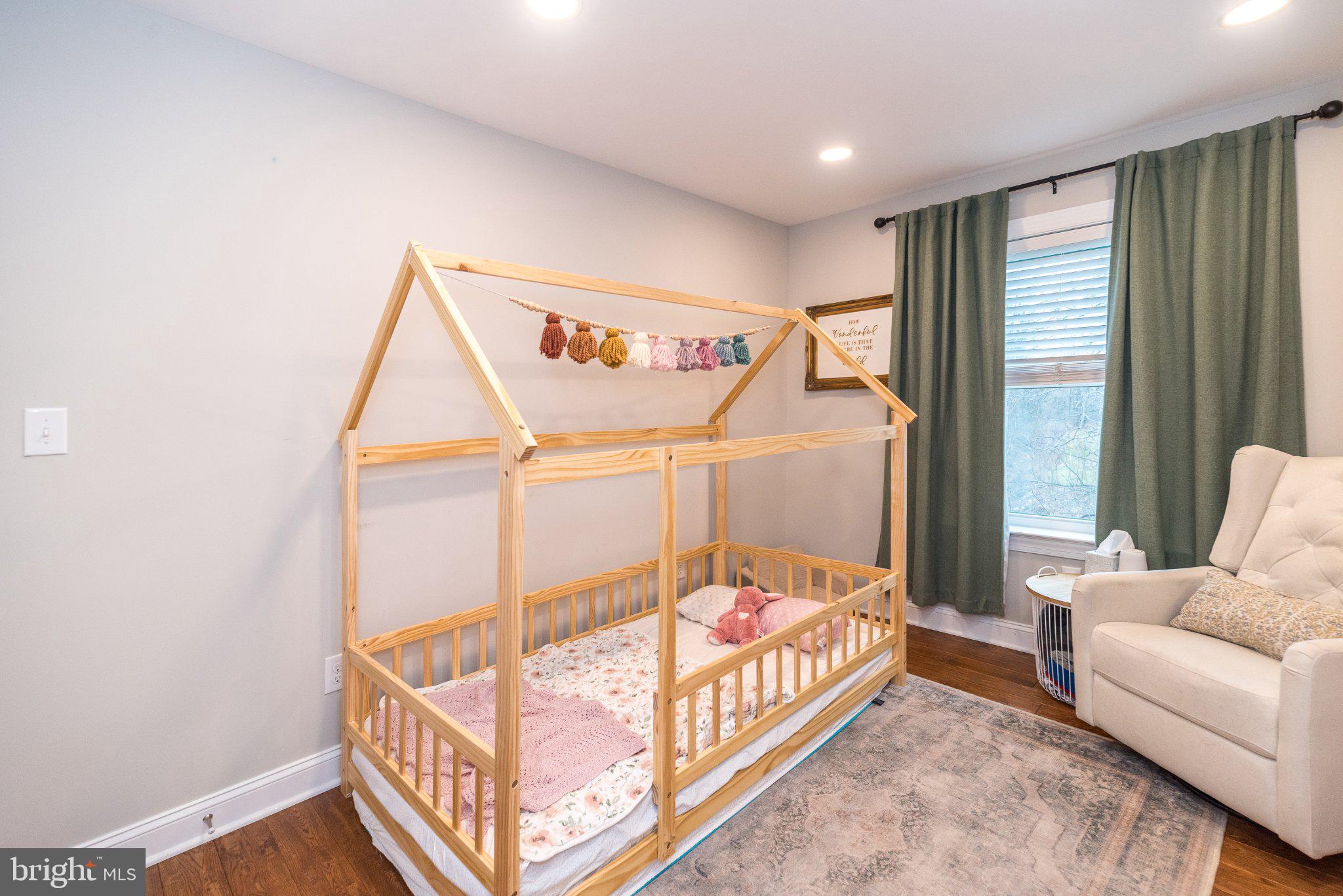 HIGH MEADOW - Residential