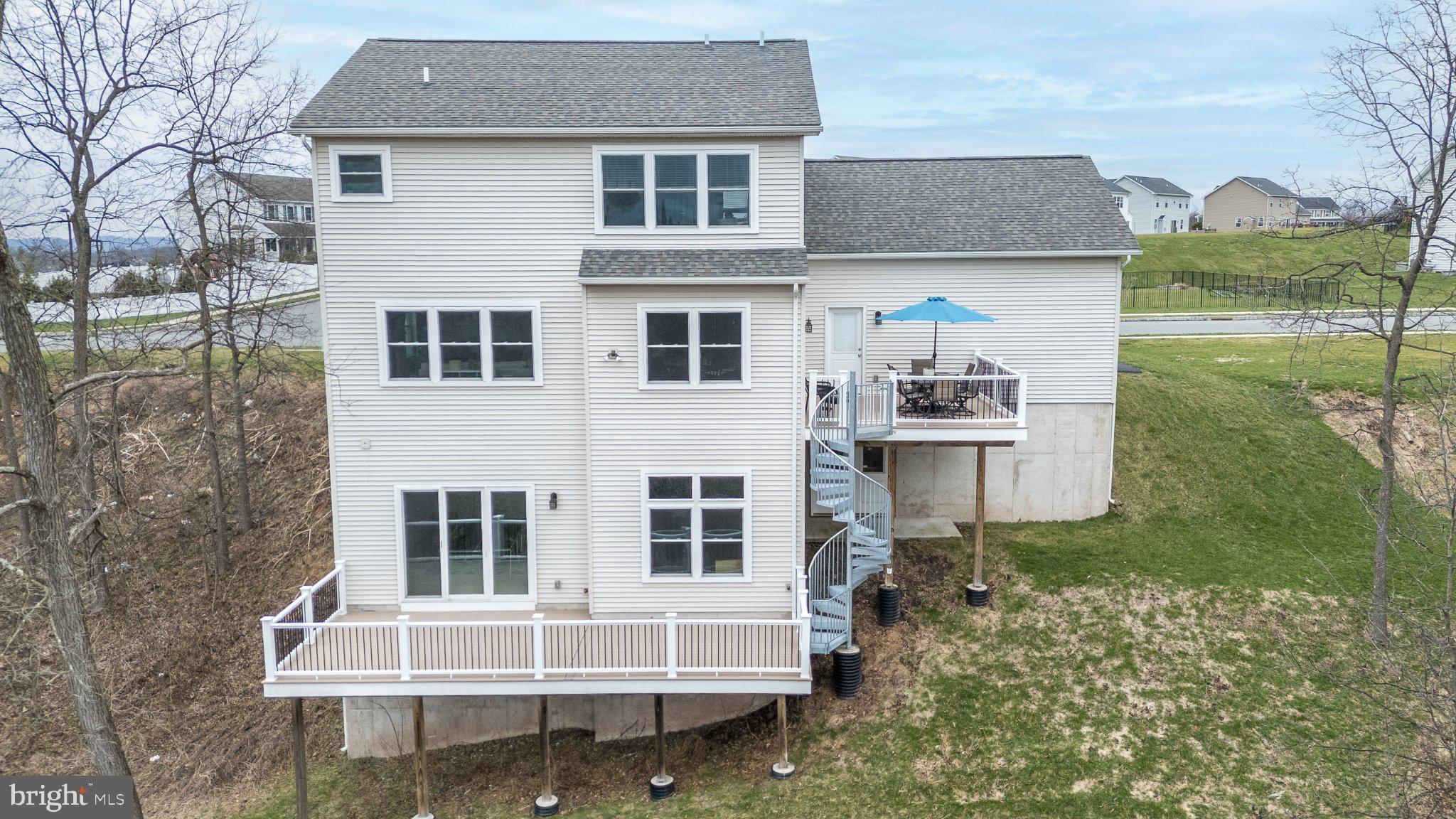 HIGH MEADOW - Residential