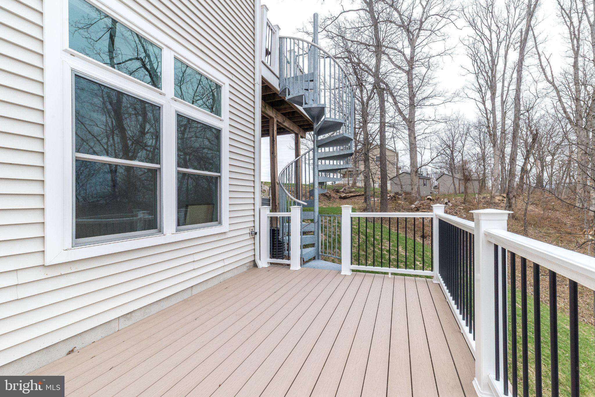 HIGH MEADOW - Residential