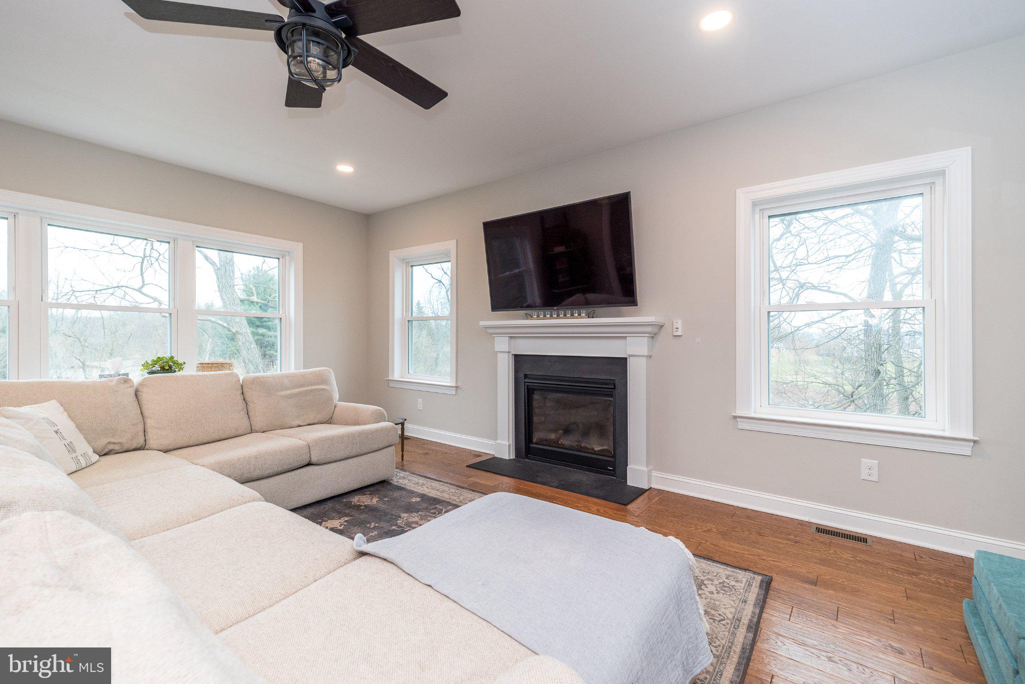 HIGH MEADOW - Residential