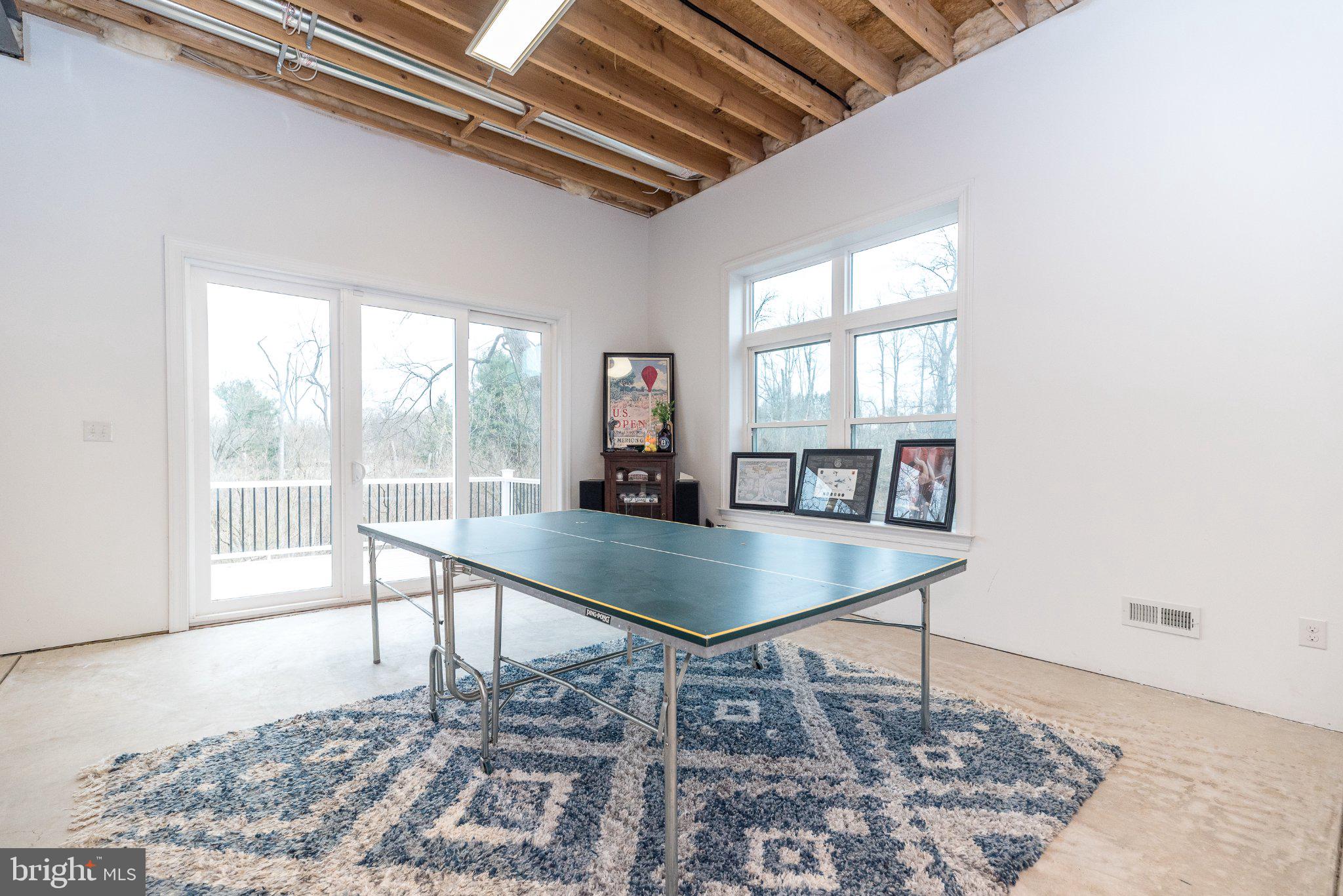 HIGH MEADOW - Residential