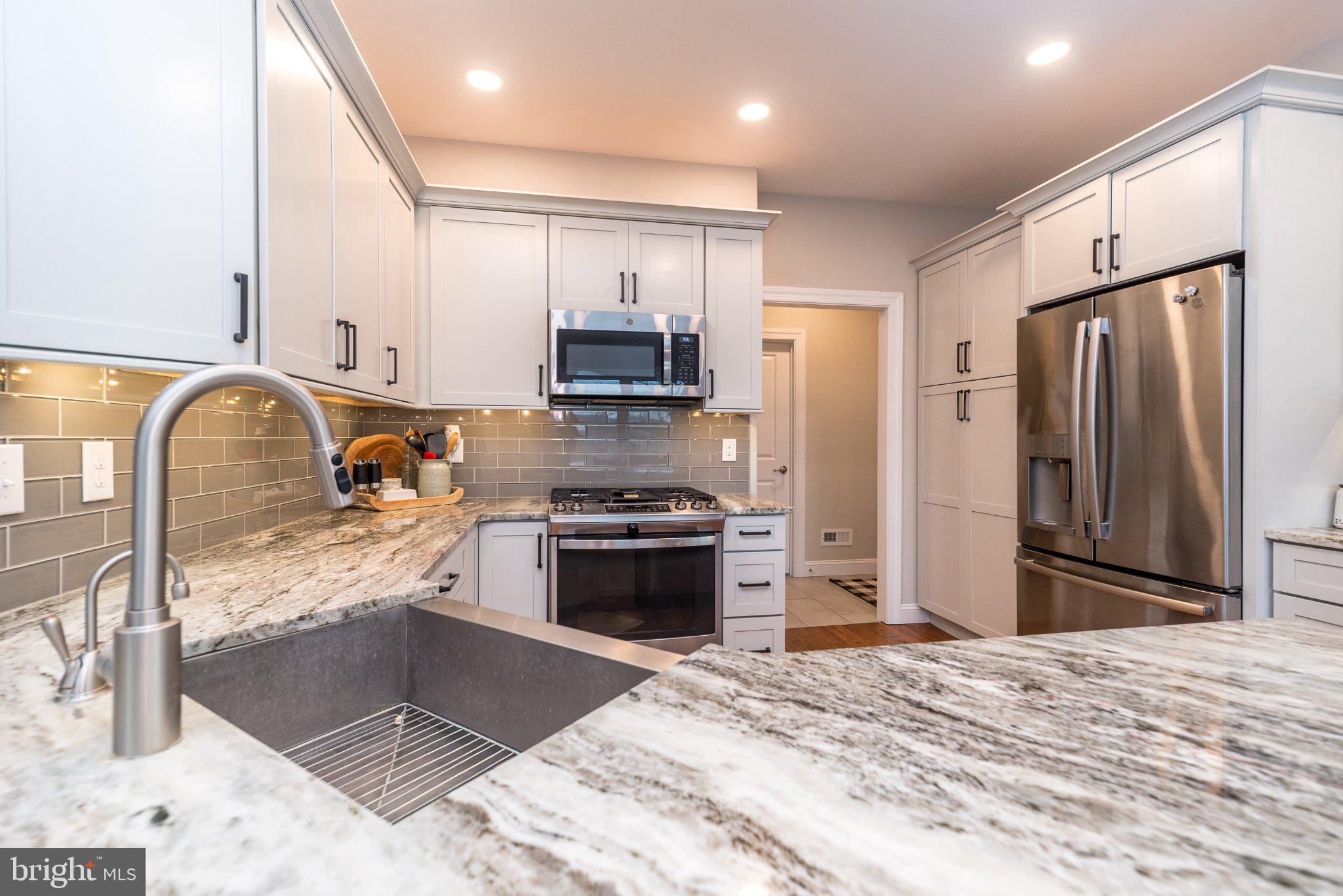 HIGH MEADOW - Residential