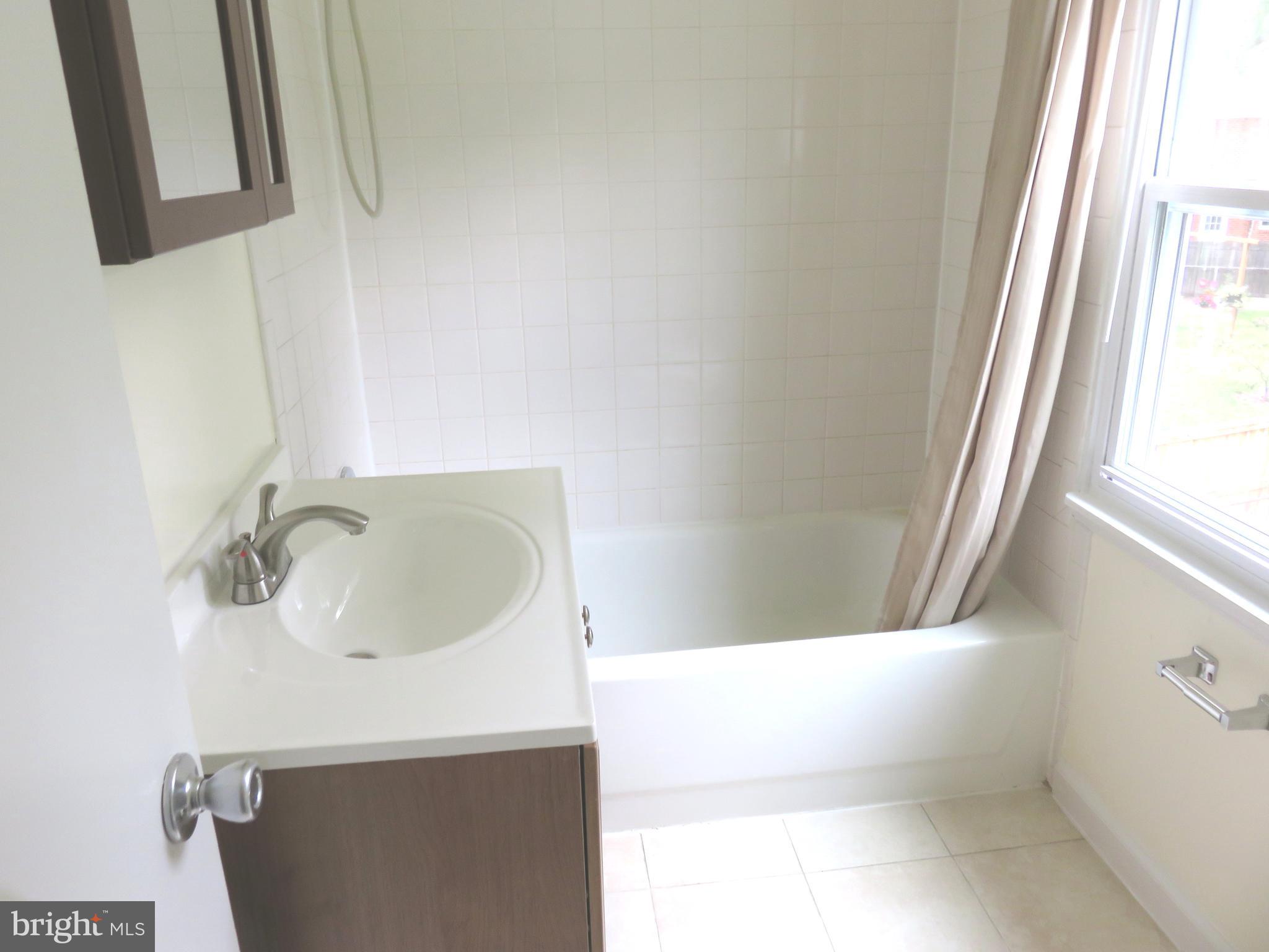 BON AIR - Residential Lease