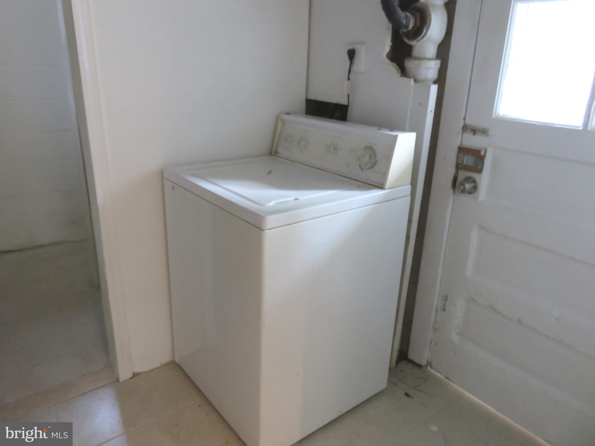 BON AIR - Residential Lease