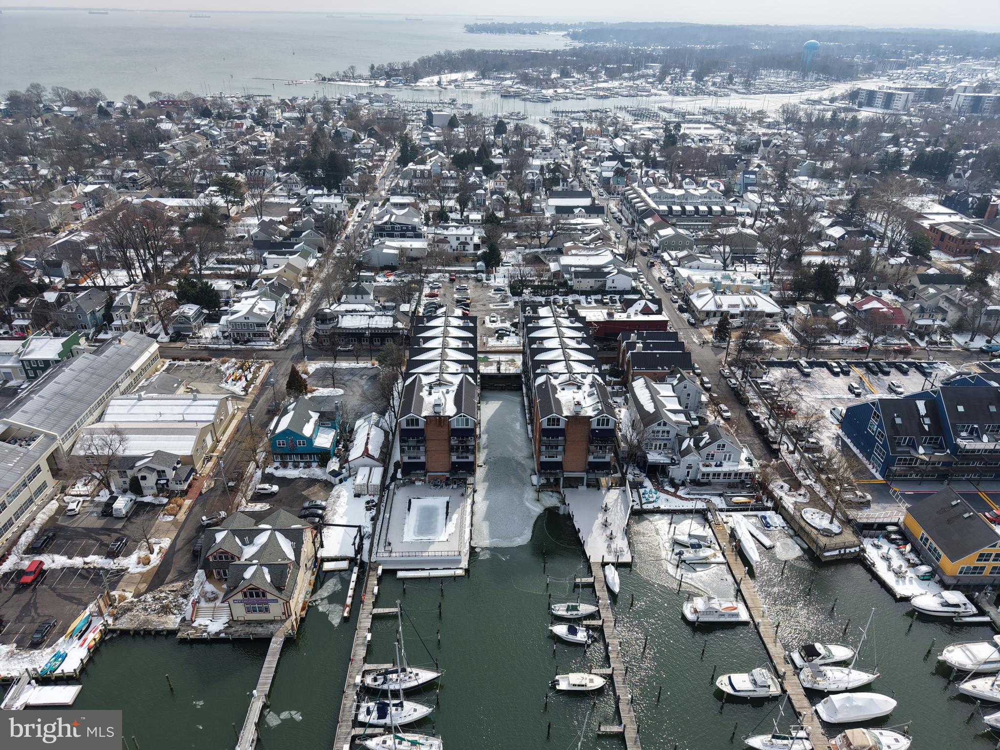 THE TECUMSEH - Residential