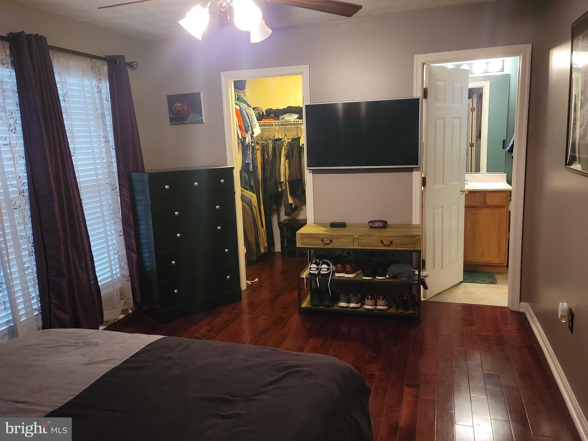 LAKE LAND OR - Residential