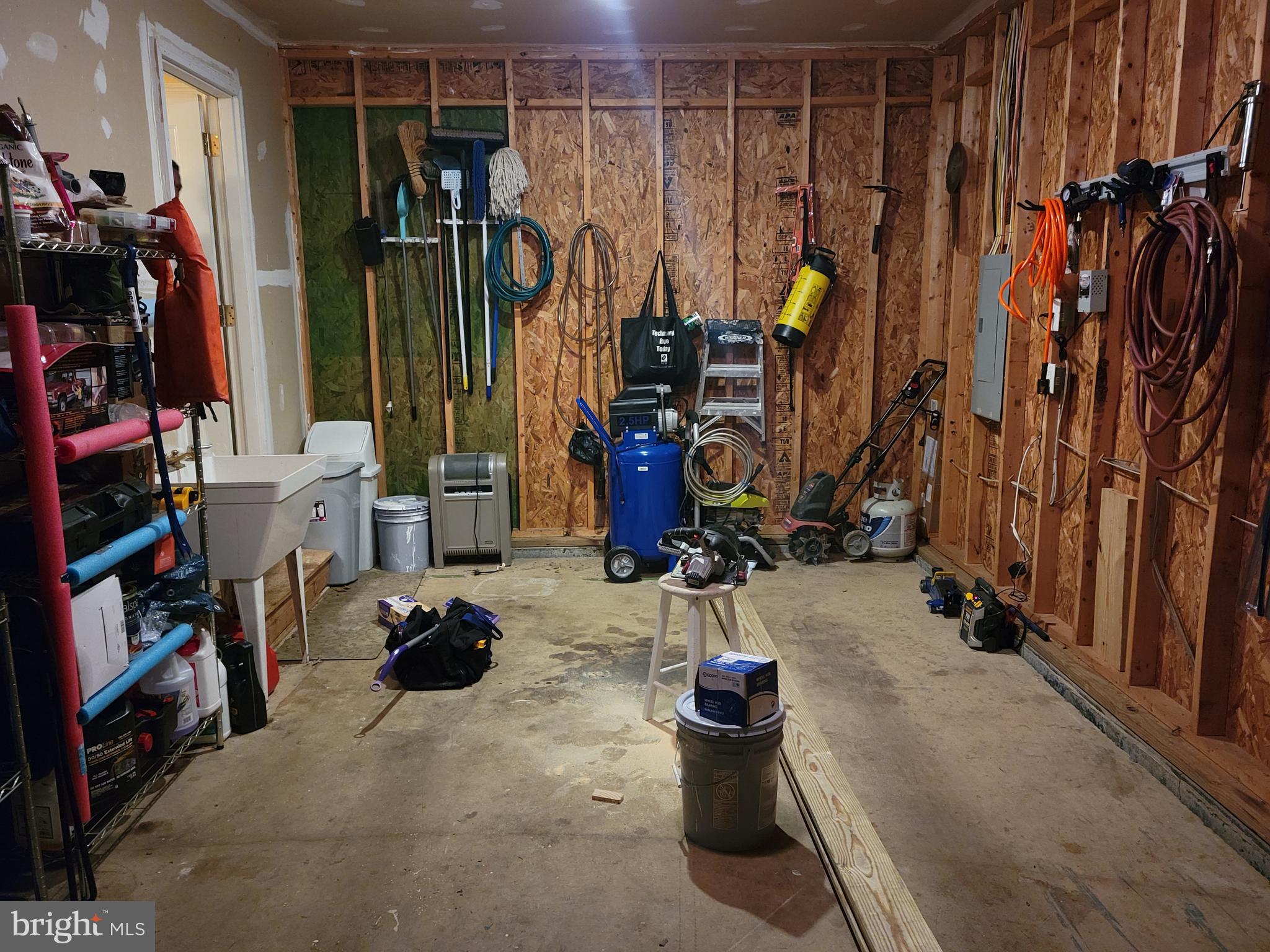 LAKE LAND OR - Residential