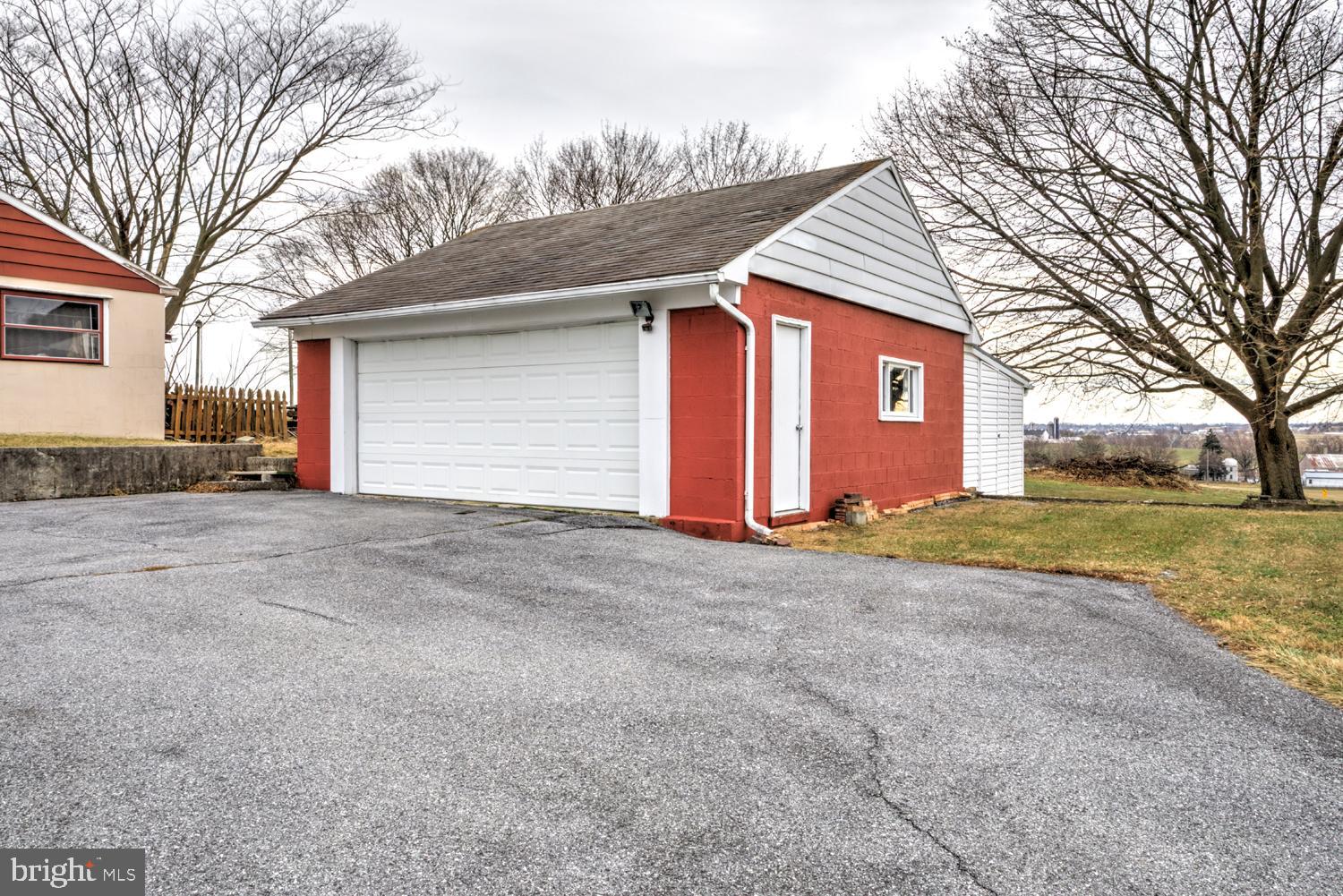 WEST EARL TWP - Residential