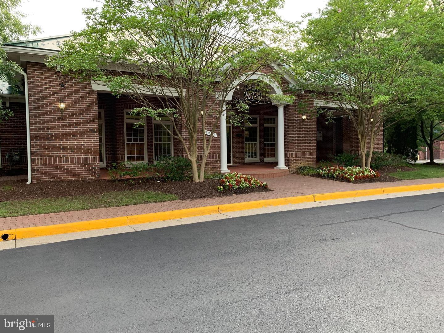 LORTON TOWN CNTR LANDBAY - Residential Lease