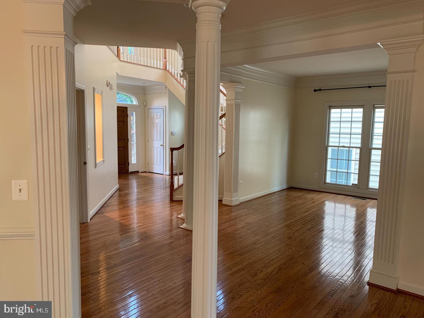 LORTON TOWN CNTR LANDBAY - Residential Lease