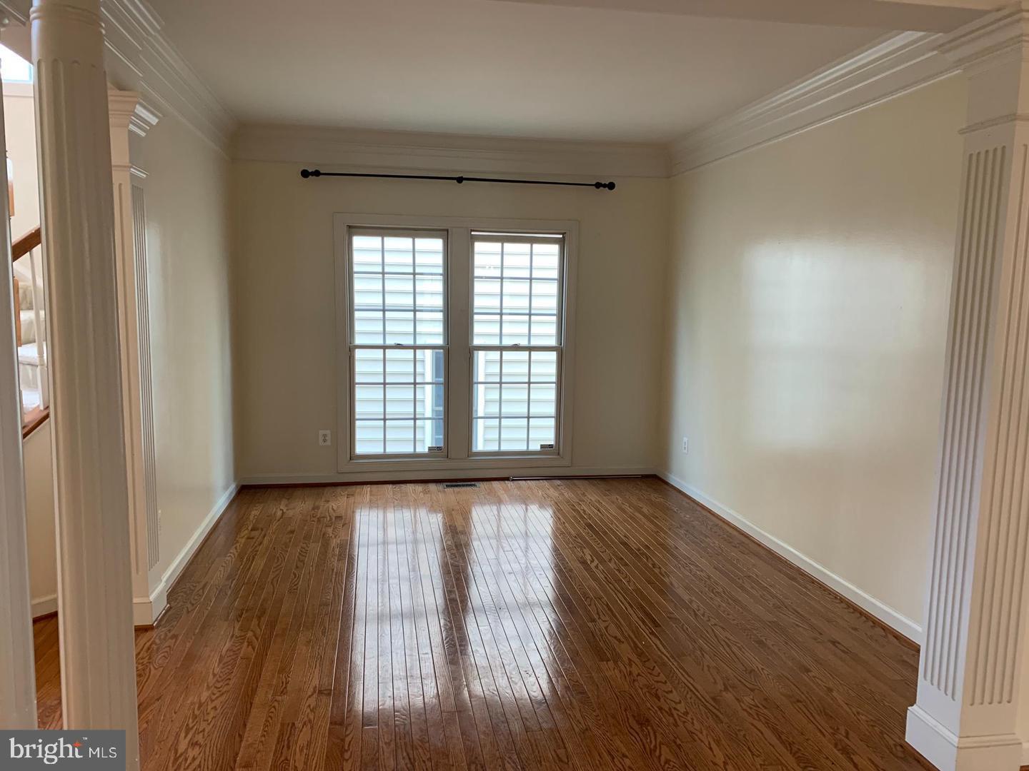 LORTON TOWN CNTR LANDBAY - Residential Lease