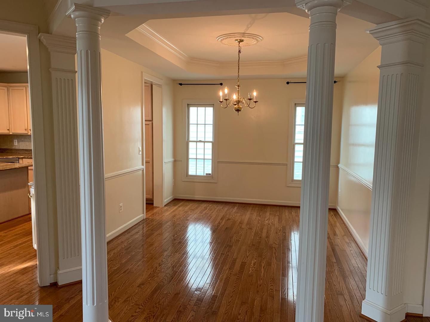 LORTON TOWN CNTR LANDBAY - Residential Lease