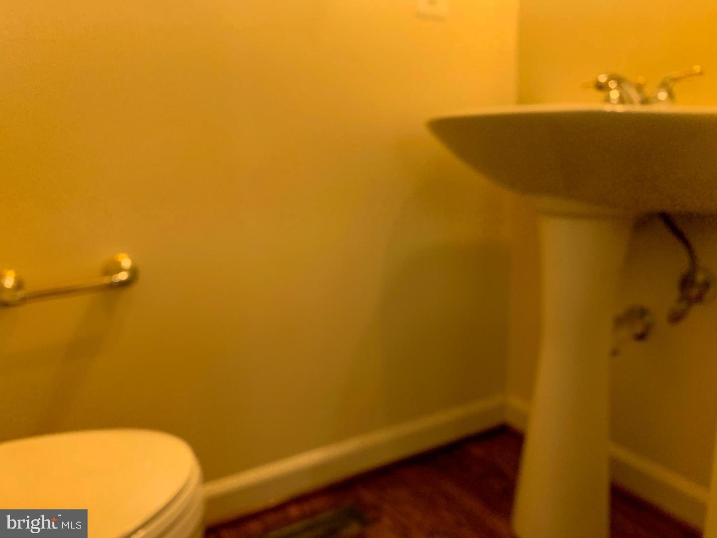 LORTON TOWN CNTR LANDBAY - Residential Lease