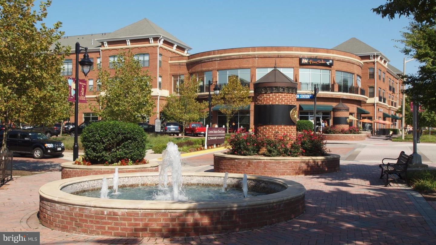 LORTON TOWN CNTR LANDBAY - Residential Lease